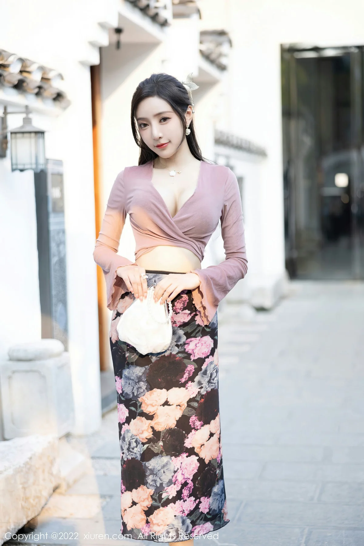 XiuRen 秀人 No.5985 王馨瑶 香肩美腿美女模特 - 2