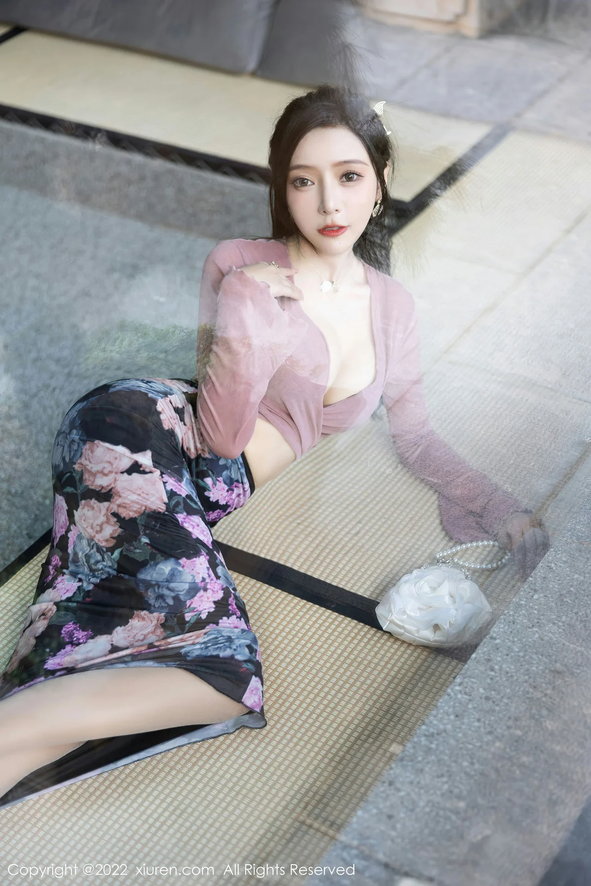 XiuRen 秀人 No.5985 王馨瑶 香肩美腿美女模特 - 1