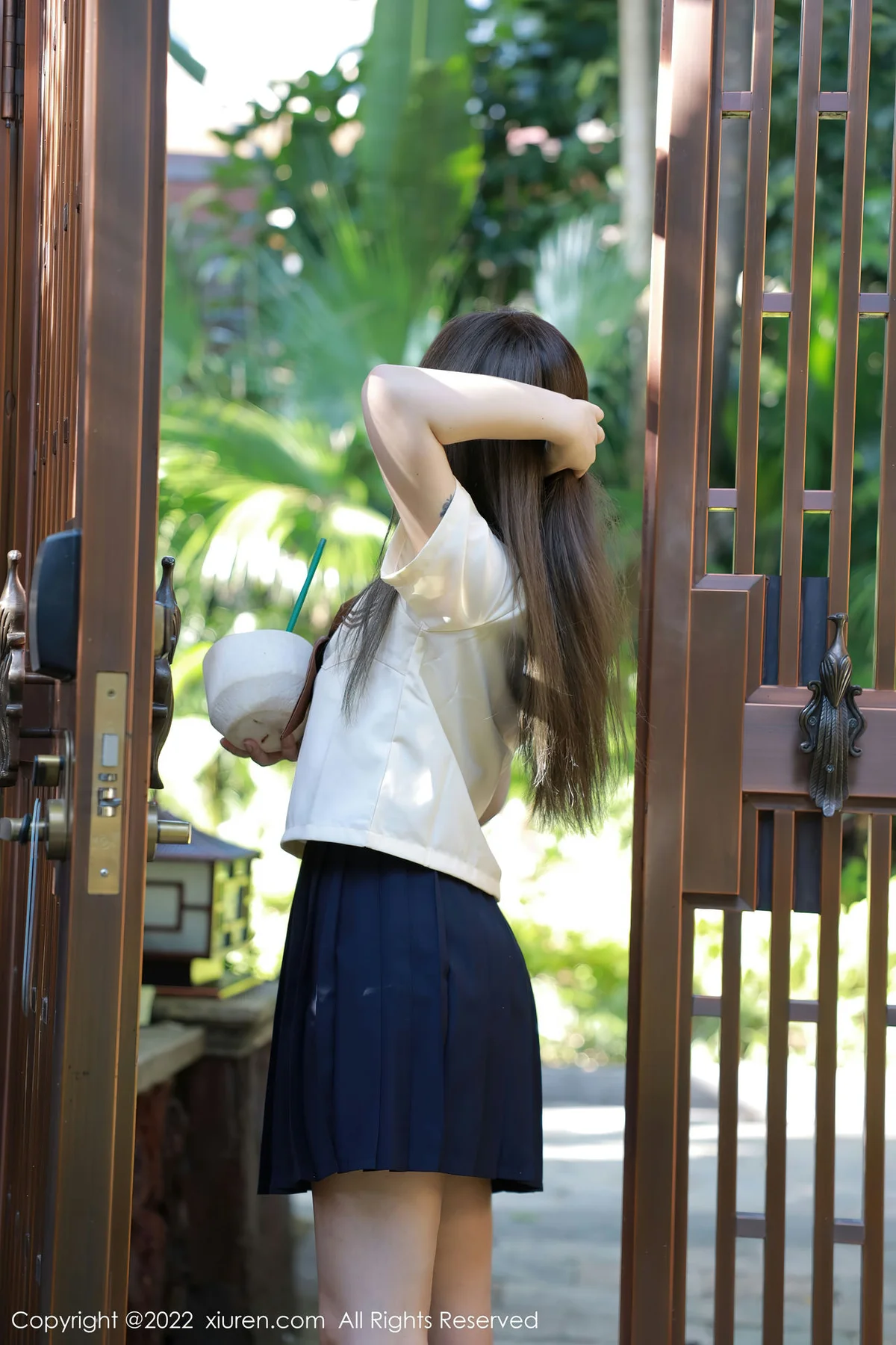 XiuRen 秀人 No.6021 Evelyn艾莉 白色水手服南京旅拍 - 2