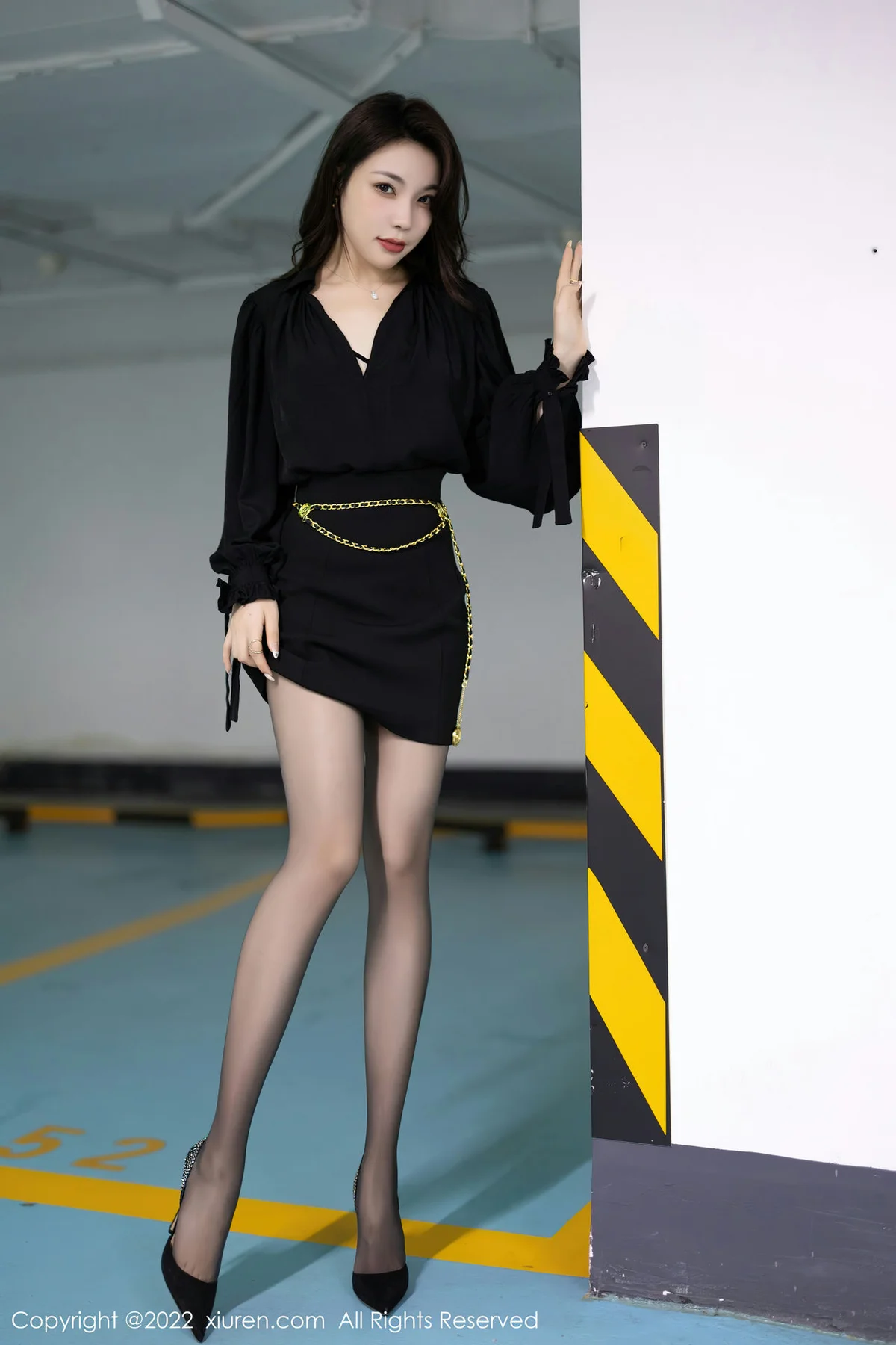 XiuRen 秀人 No.6033 徐莉芝 翘臀丁字裤 - 4