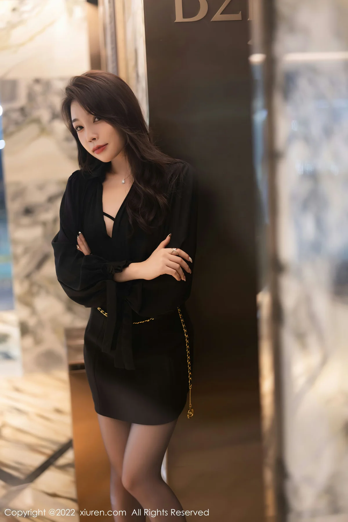 XiuRen 秀人 No.6033 徐莉芝 翘臀丁字裤 - 2