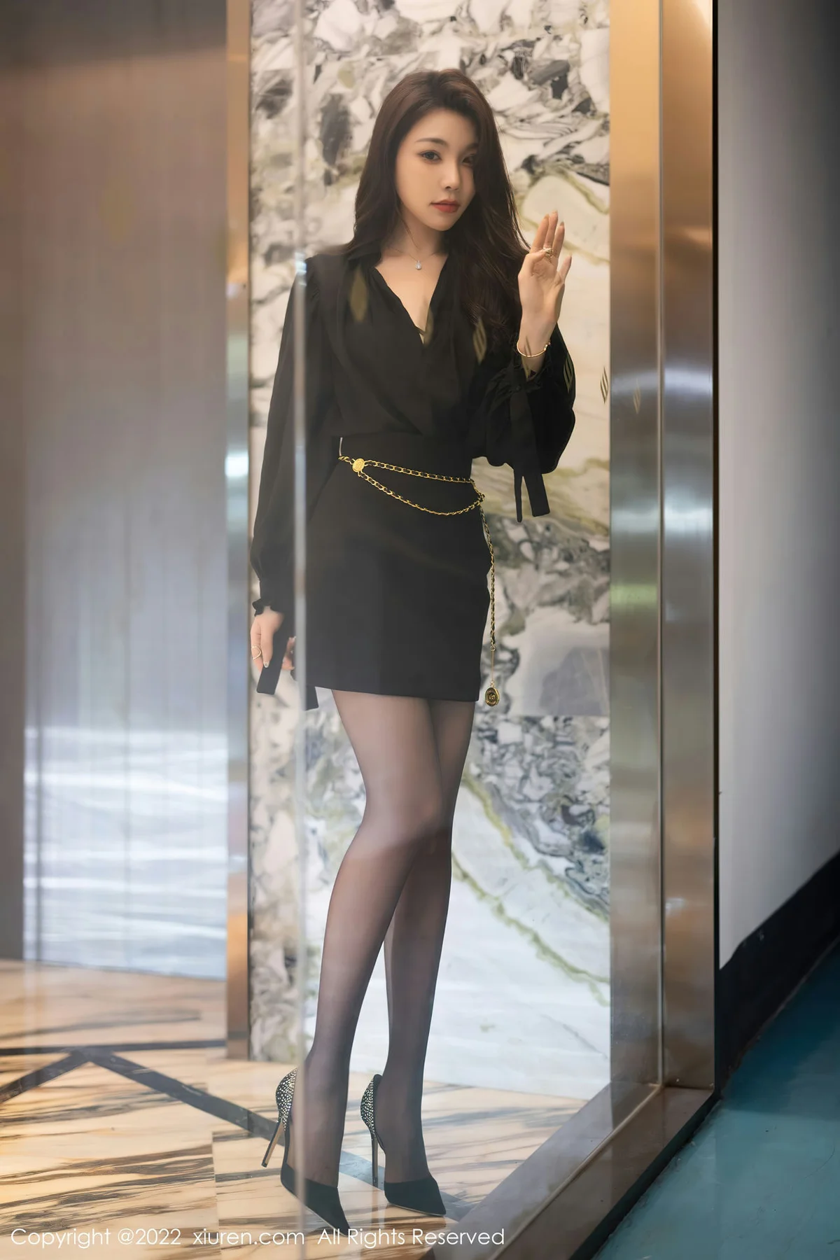 XiuRen 秀人 No.6033 徐莉芝 翘臀丁字裤 - 3