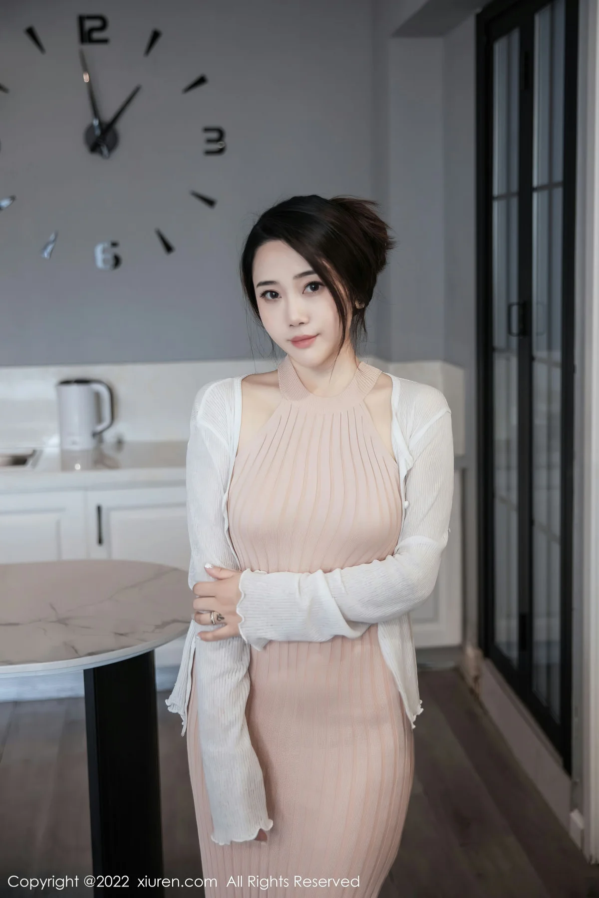 XiuRen 秀人 No.6066 严利娅Yuliya 粉色连衣长裙性感写真 - 8