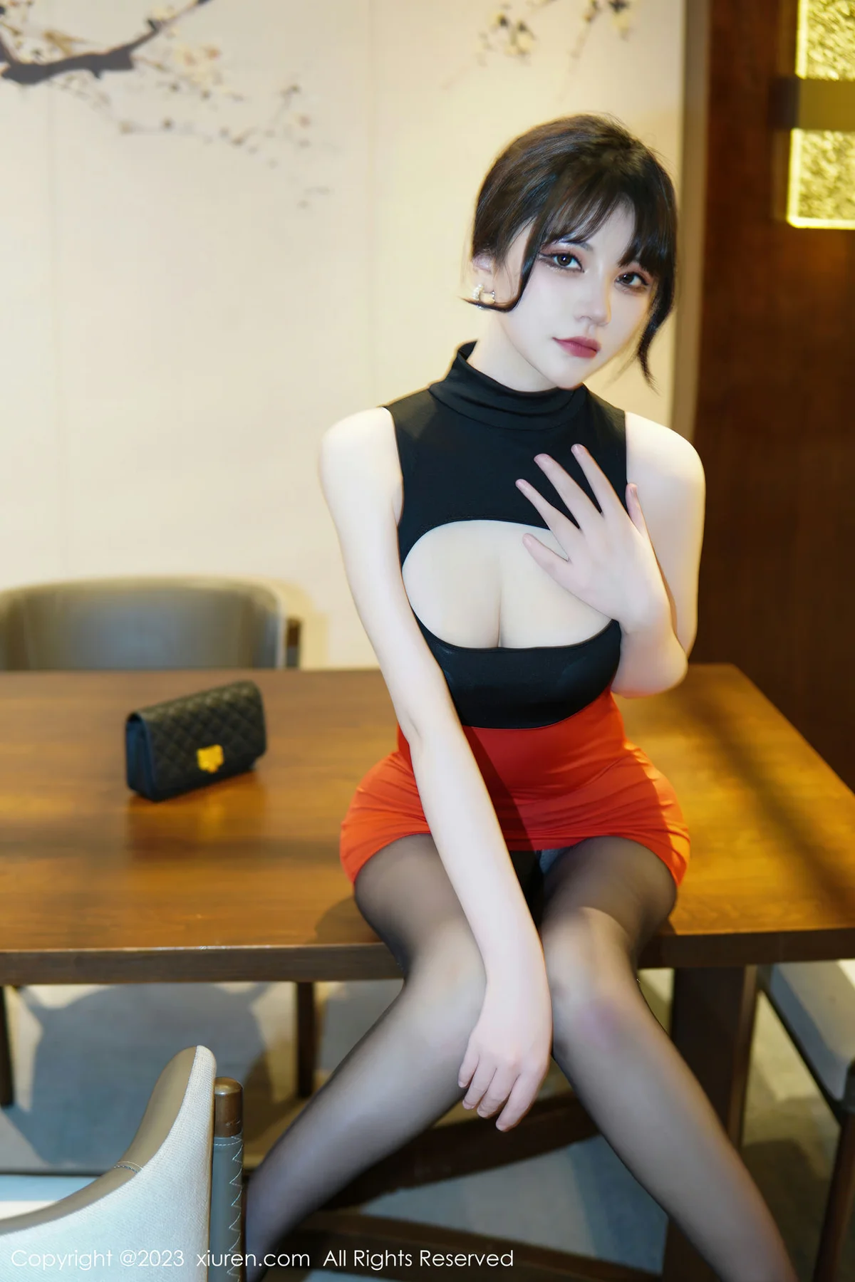 XiuRen 秀人 No.6075 桃桃子新人魅惑黑丝写真 - 4