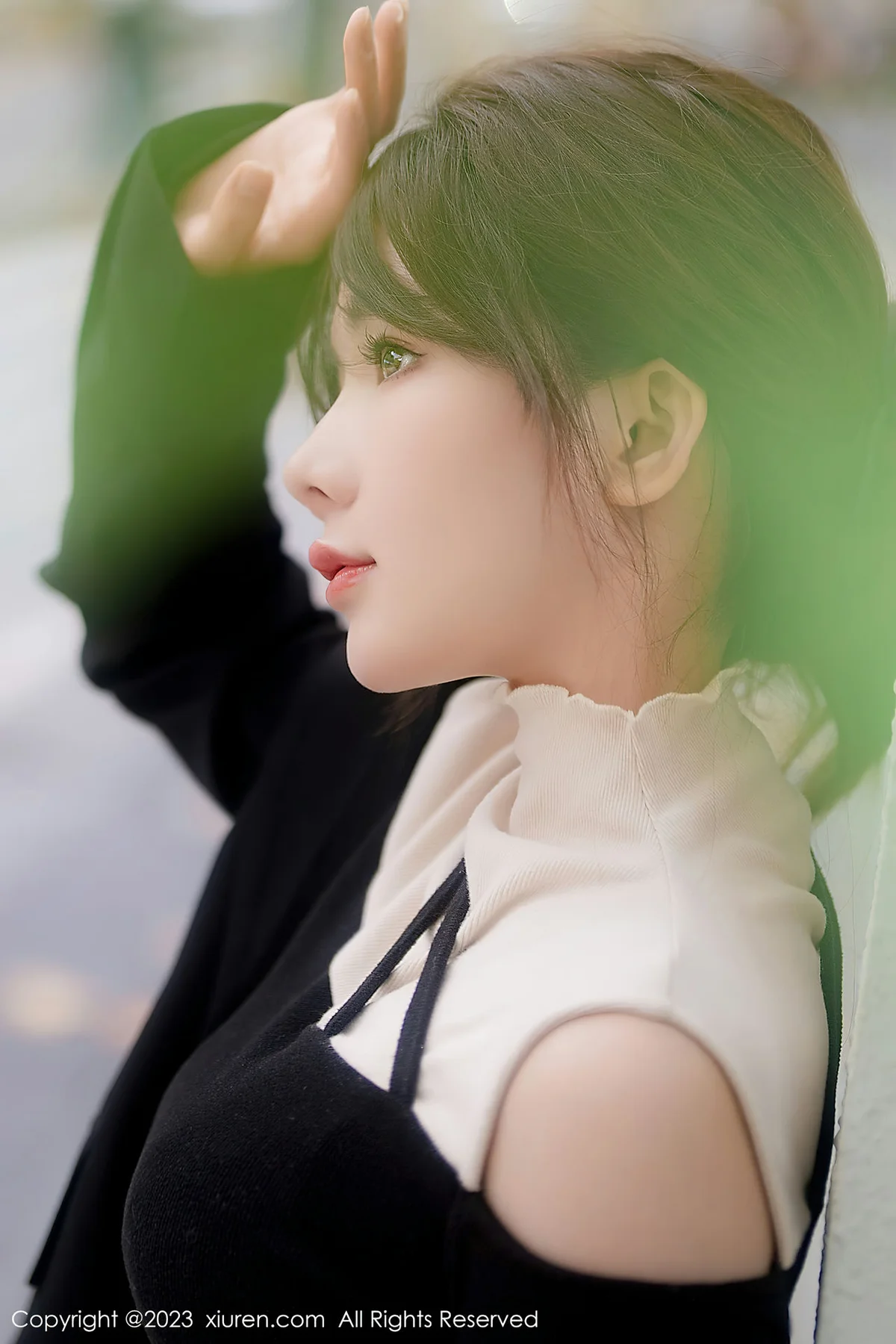 XiuRen 秀人 No.6080 婠婠么 上衣皮短裙写真 - 1