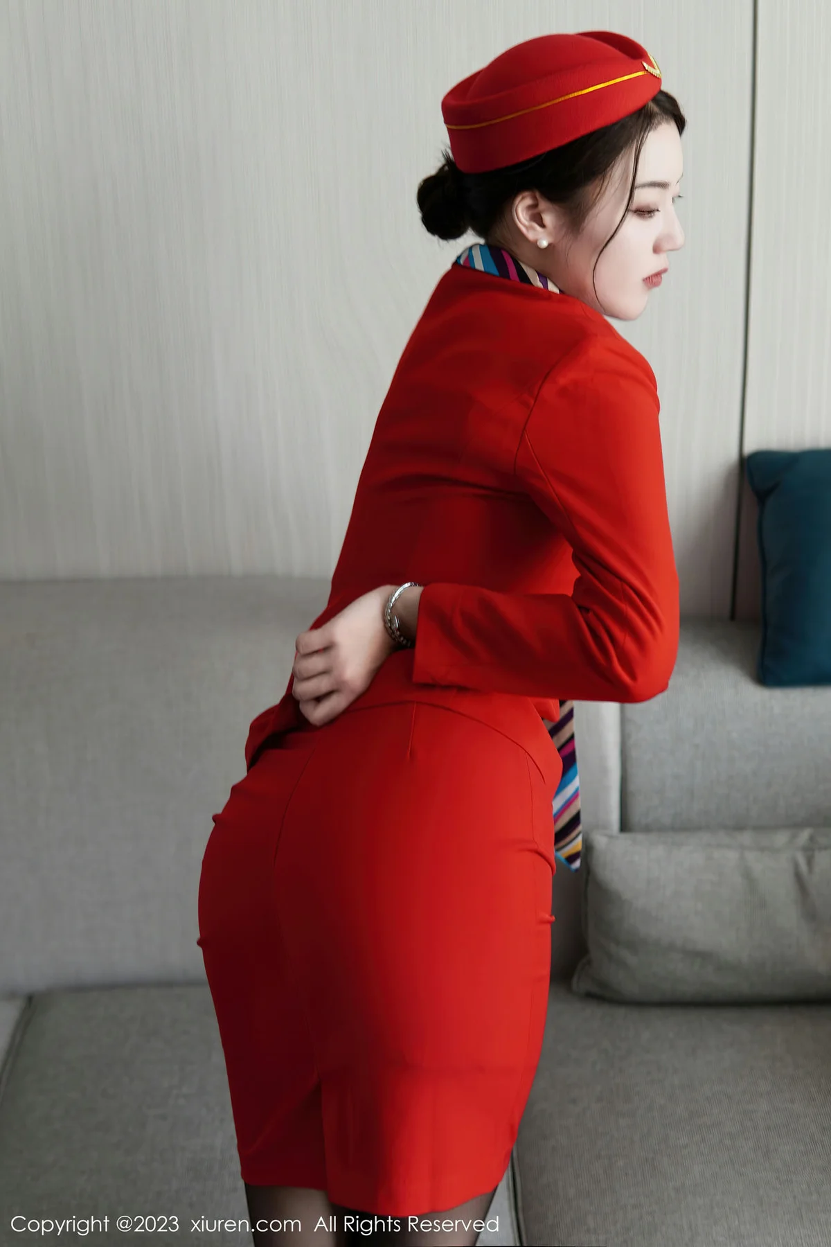 XiuRen 秀人 No.6088 米娜MnaL E罩杯白色旗袍写真 - 2