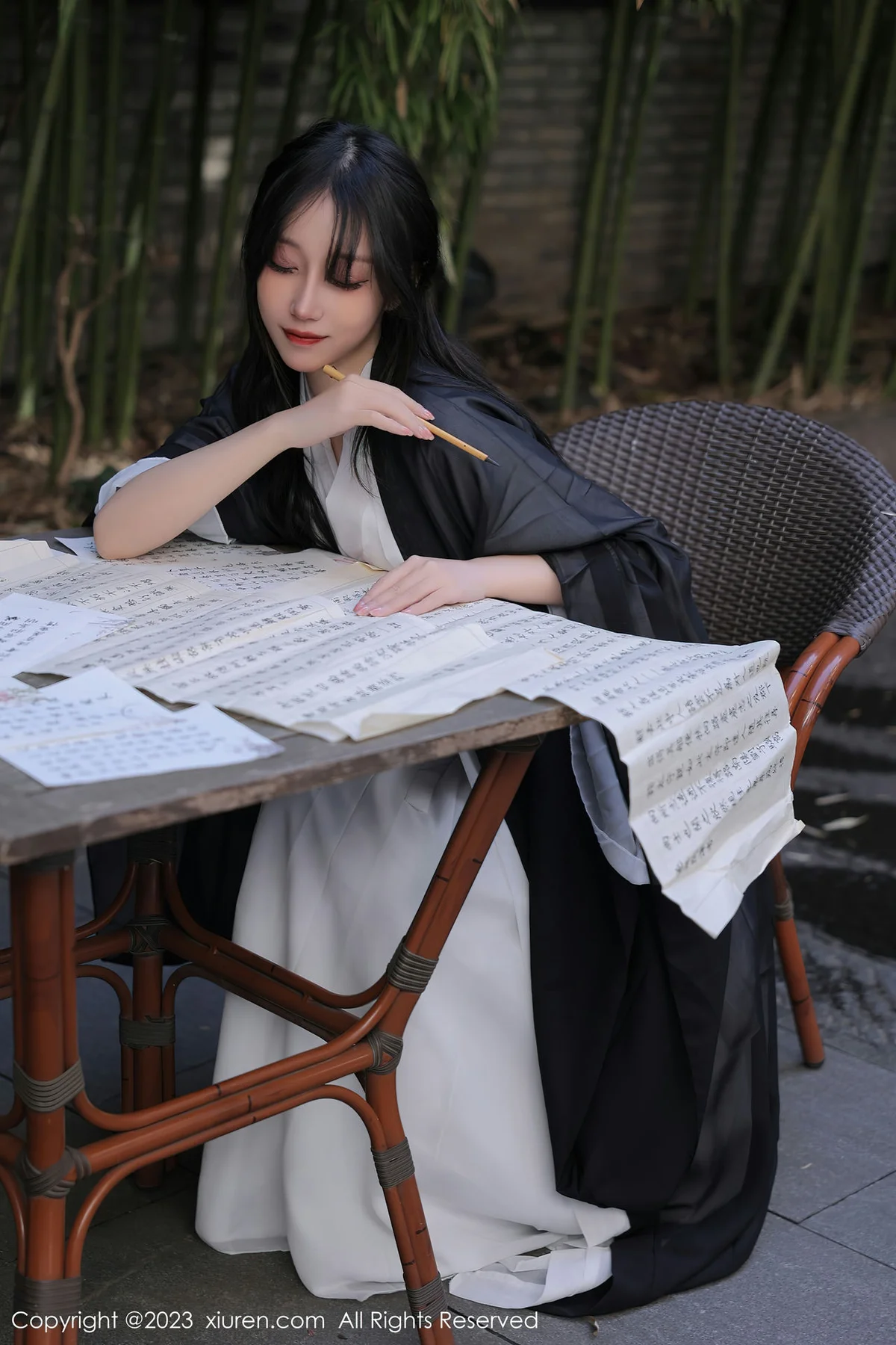 XiuRen 秀人 No.6094 玥儿玥er 白色古装服饰十月海南旅拍 - 3