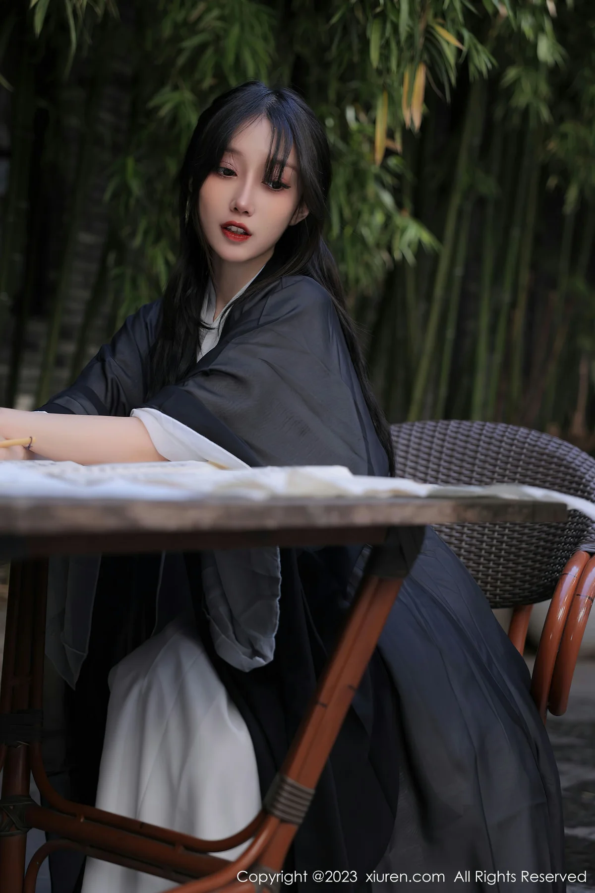 XiuRen 秀人 No.6094 玥儿玥er 白色古装服饰十月海南旅拍 - 5