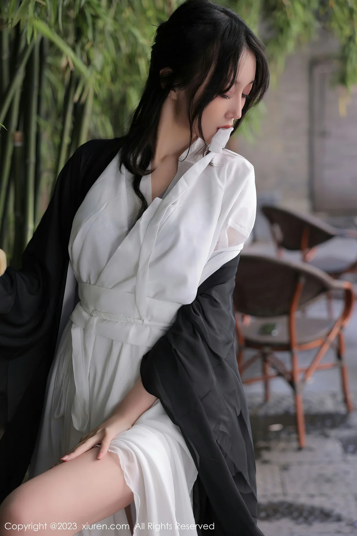 XiuRen 秀人 No.6094 玥儿玥er 白色古装服饰十月海南旅拍 - 10