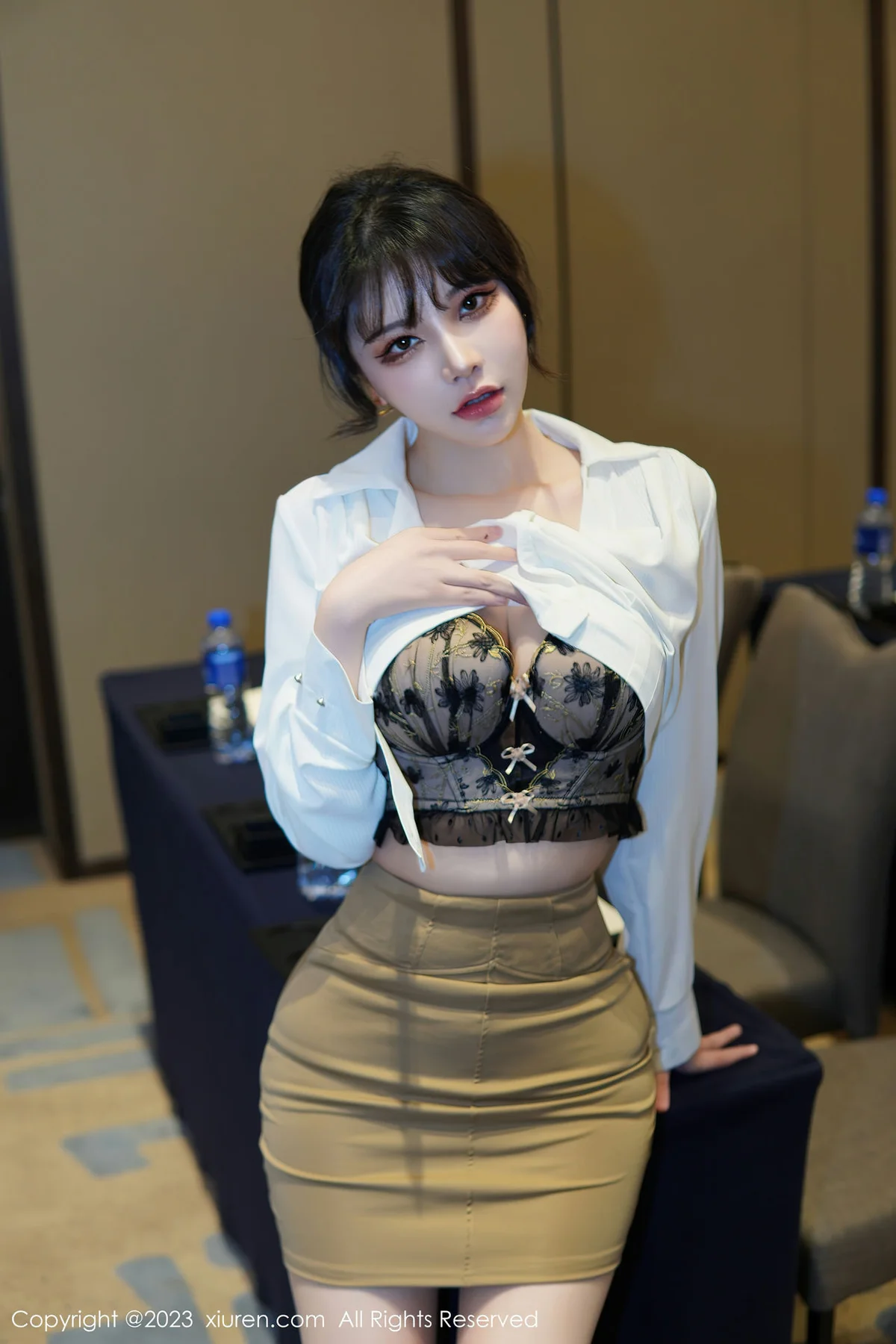 XiuRen 秀人 No.6111 桃桃子_ 新人蕾丝内衣性感写真 - 5