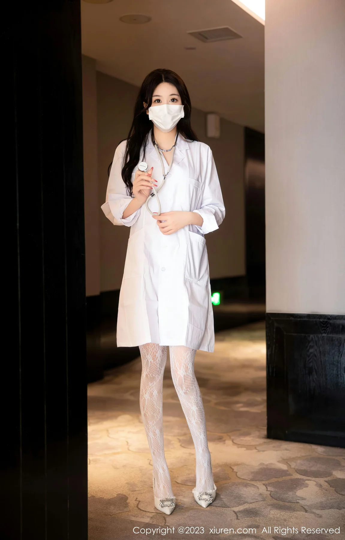 XiuRen 秀人 No.6130 江真真 白色护士服性感写真 - 3