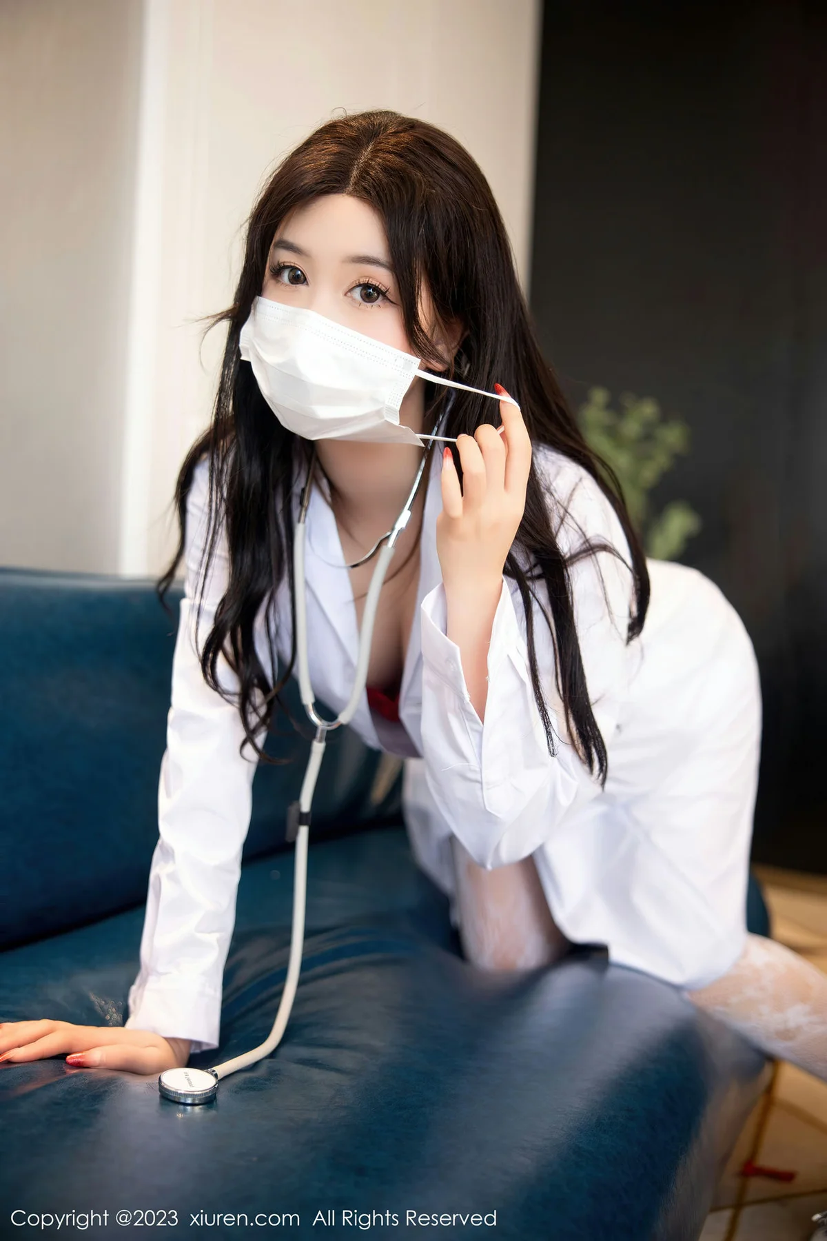 XiuRen 秀人 No.6130 江真真 白色护士服性感写真 - 4