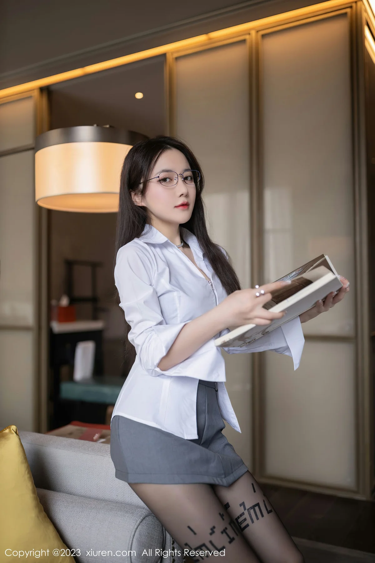 XiuRen 秀人 No.6135 鱼子酱Fish 魅惑黑丝北京-杭州旅拍 - 4