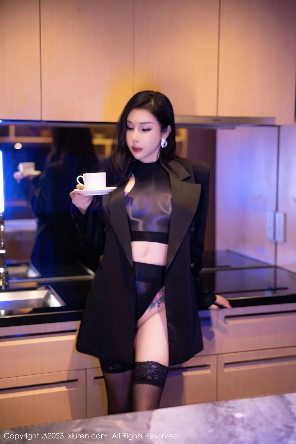 XiuRen 秀人 No.6143 田冰冰 黑色西服外衣写真 - 1