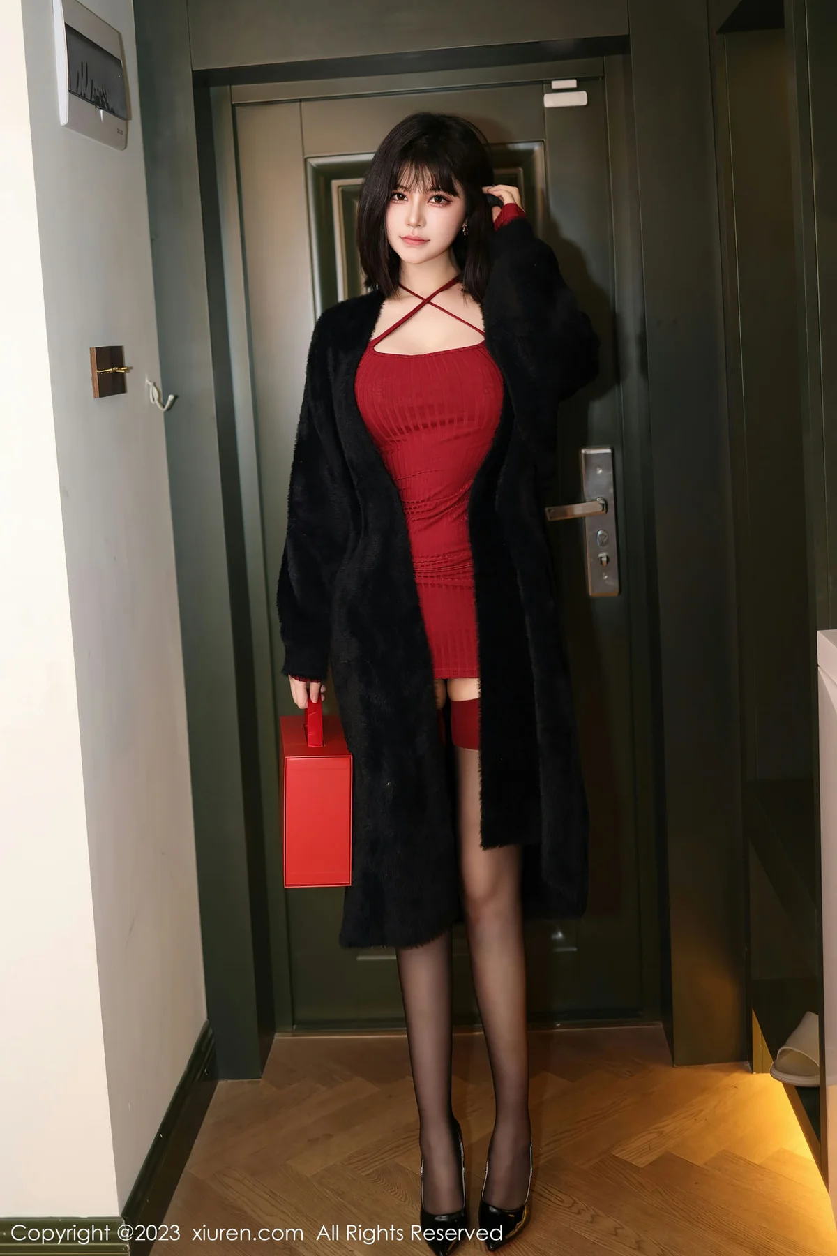 XiuRen 秀人 No.6144 桃桃子_ 黑色蕾丝内衣写真 - 1