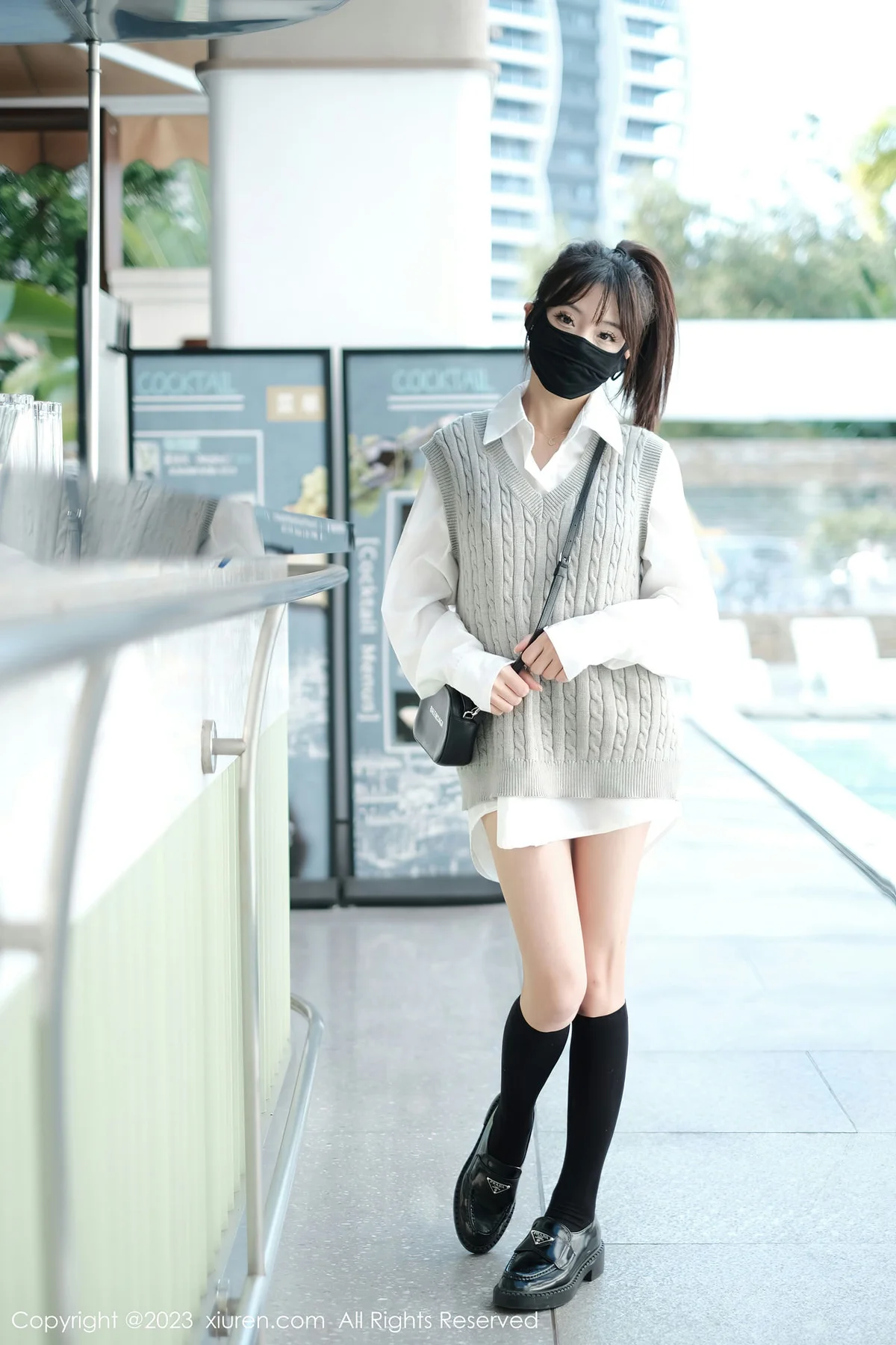 XiuRen 秀人 No.6145 佘贝拉bella 黑色长筒袜旅拍 - 10