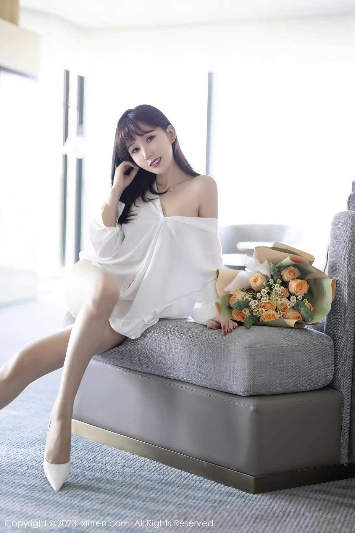 XiuRen 秀人 No.6153 波巧酱 诱人原色丝袜海南岛旅拍 - 3