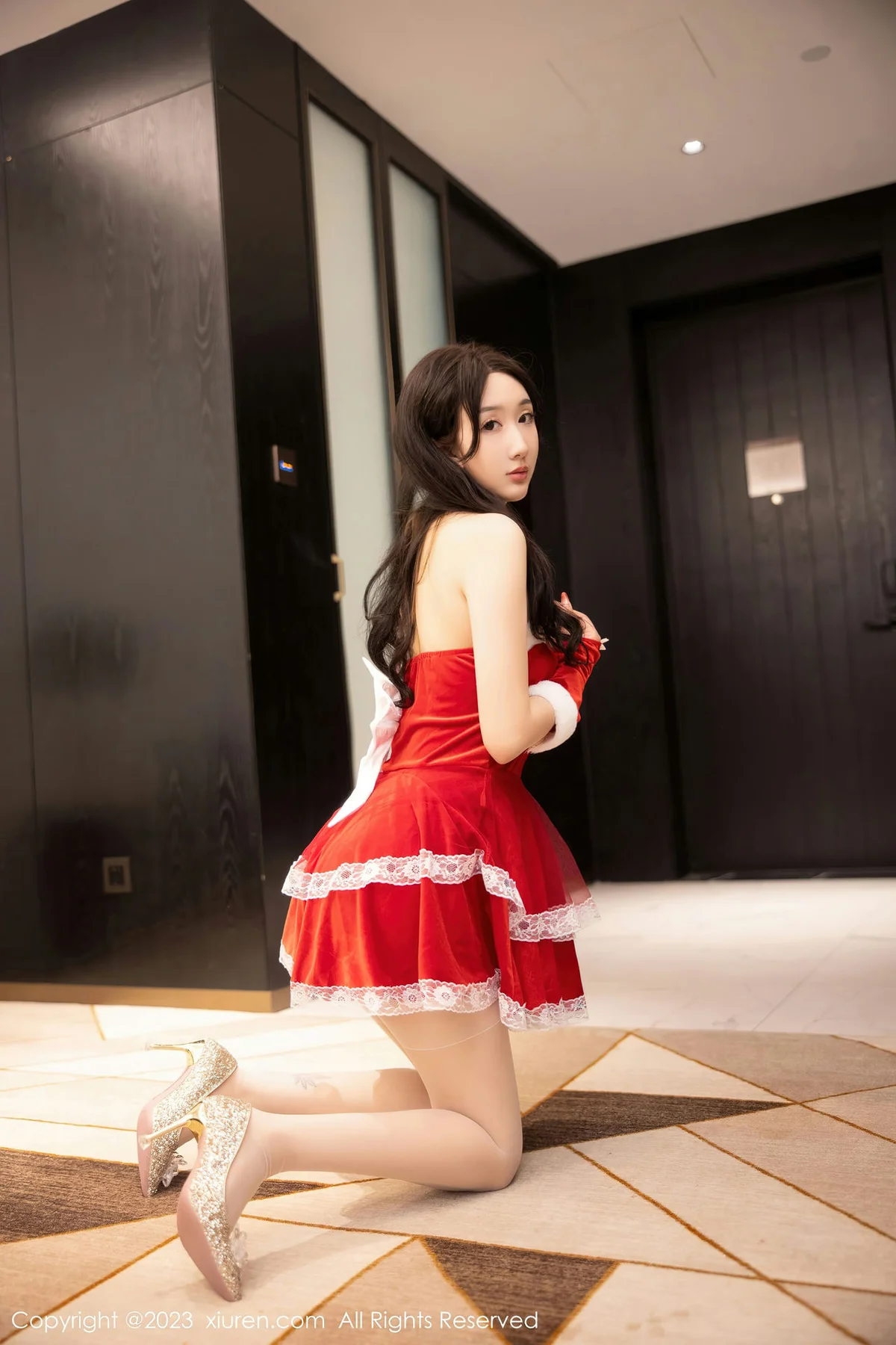 XiuRen 秀人 No.6163 江真真 红色露肩贺新年服饰写真 - 10