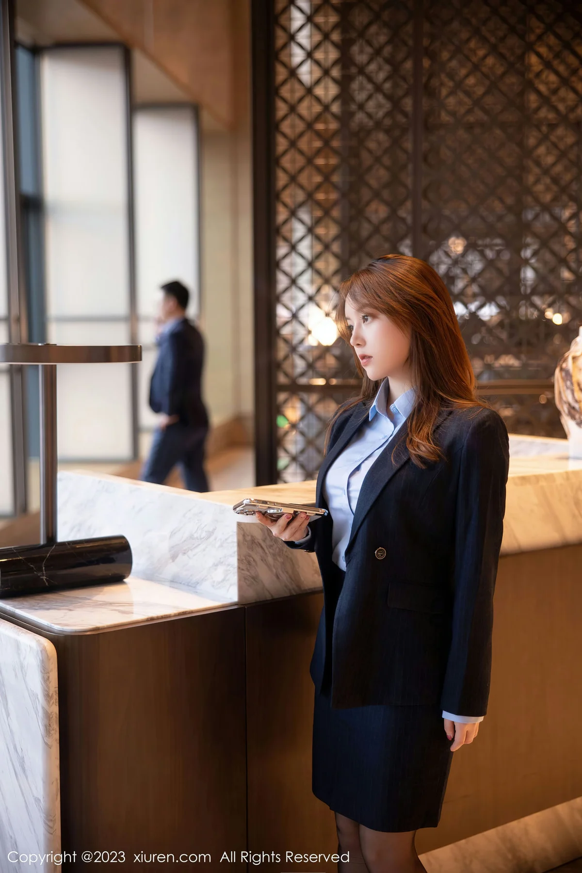 XiuRen 秀人 No.6190 豆瓣酱 OL装扮性感写真 - 6