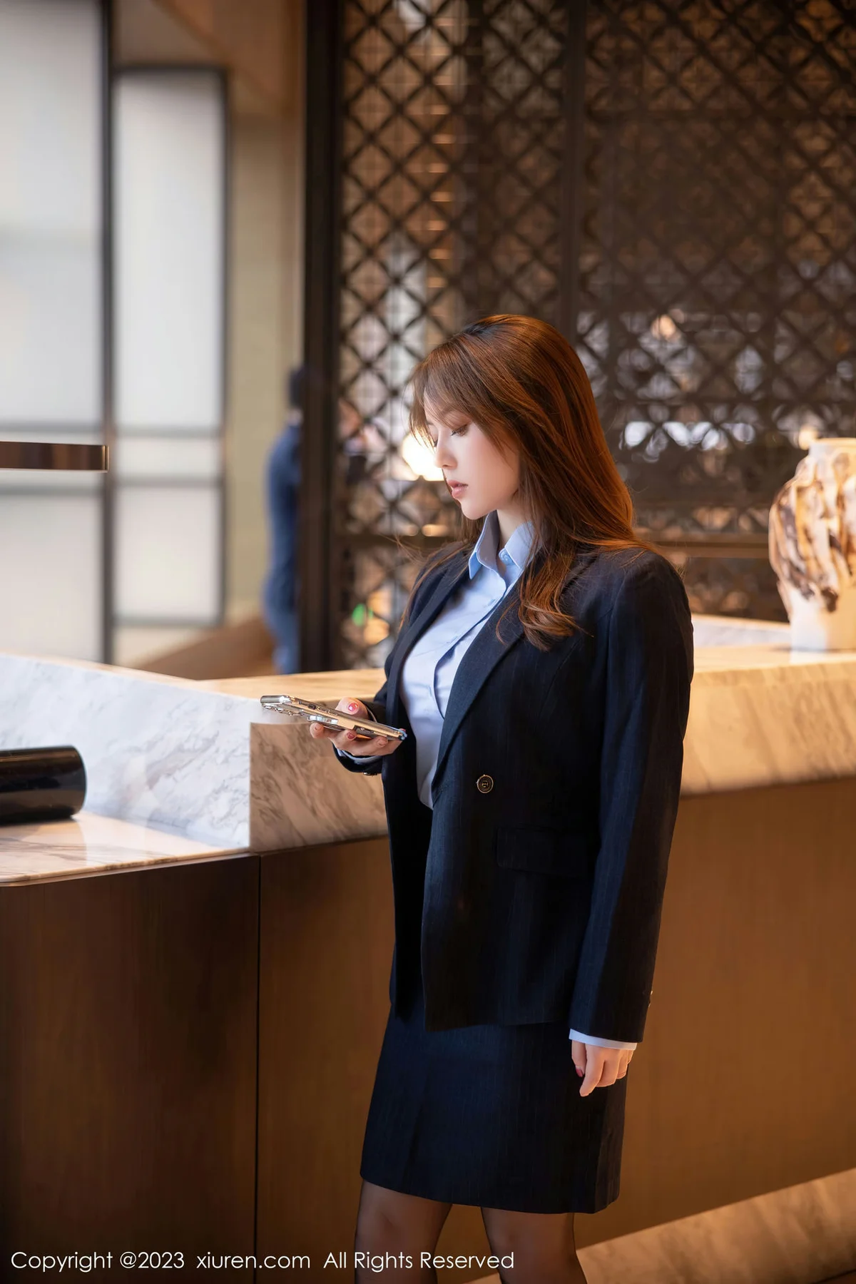 XiuRen 秀人 No.6190 豆瓣酱 OL装扮性感写真 - 7