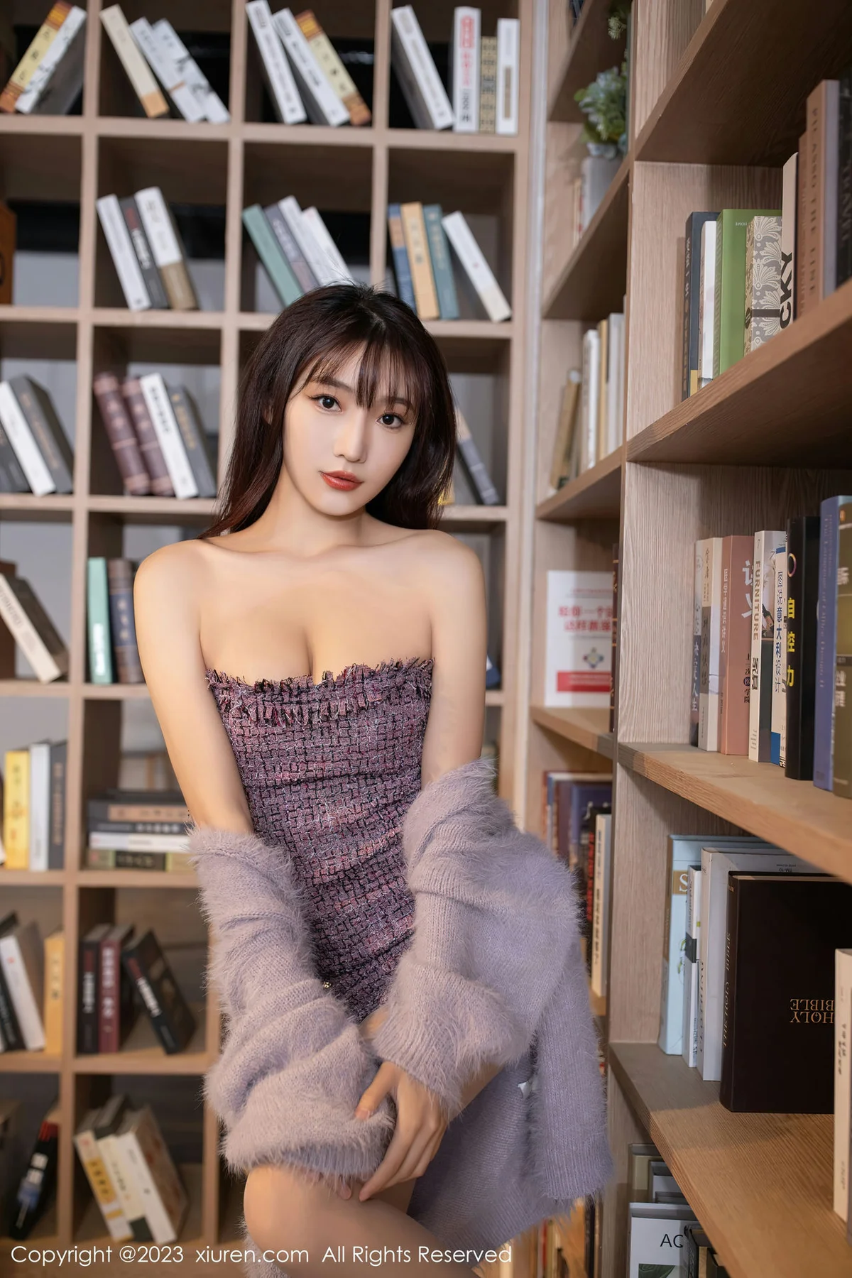 XiuRen 秀人 No.6209 陆萱萱 图书馆场景拍摄性感写真 - 4