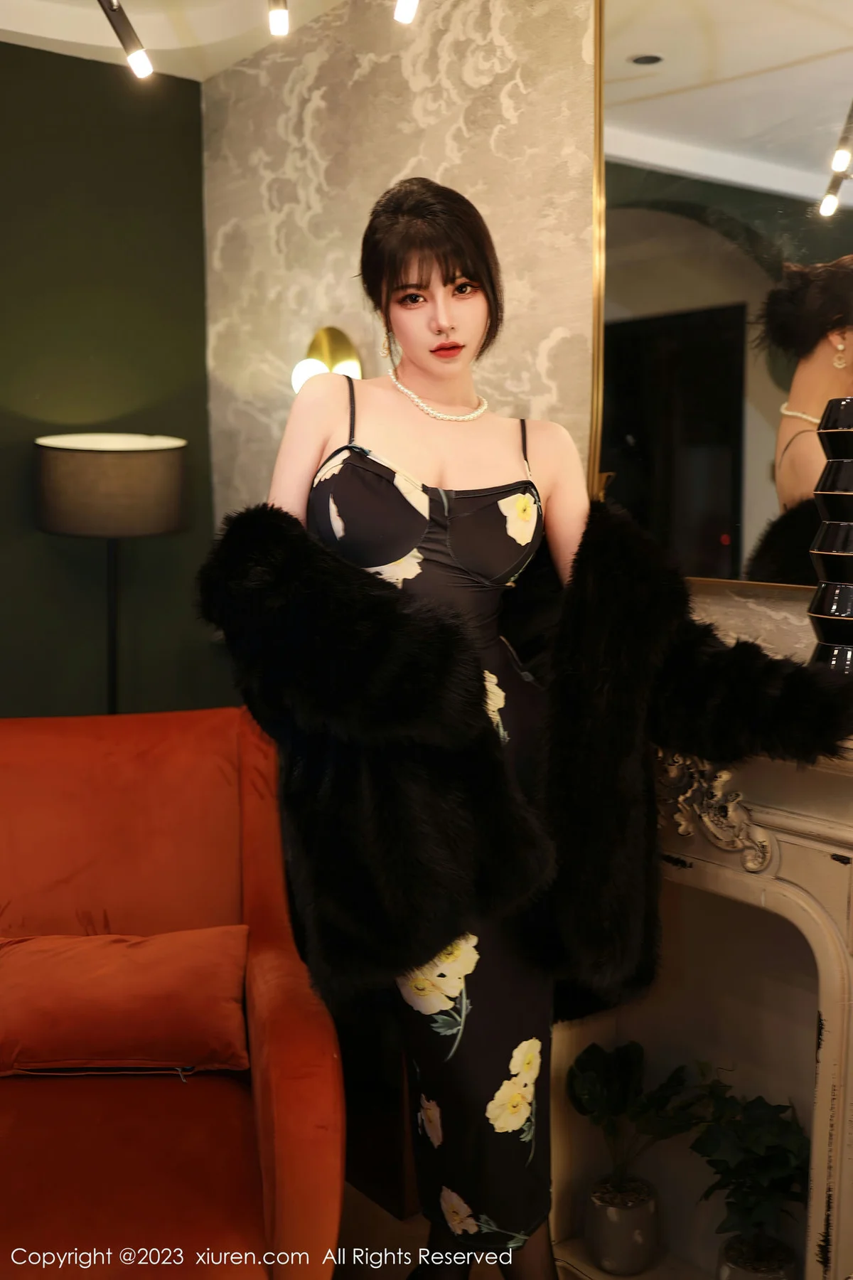 XiuRen 秀人 No.6220 桃桃子_ 娇嫩美艳的女人 性感写真 - 1