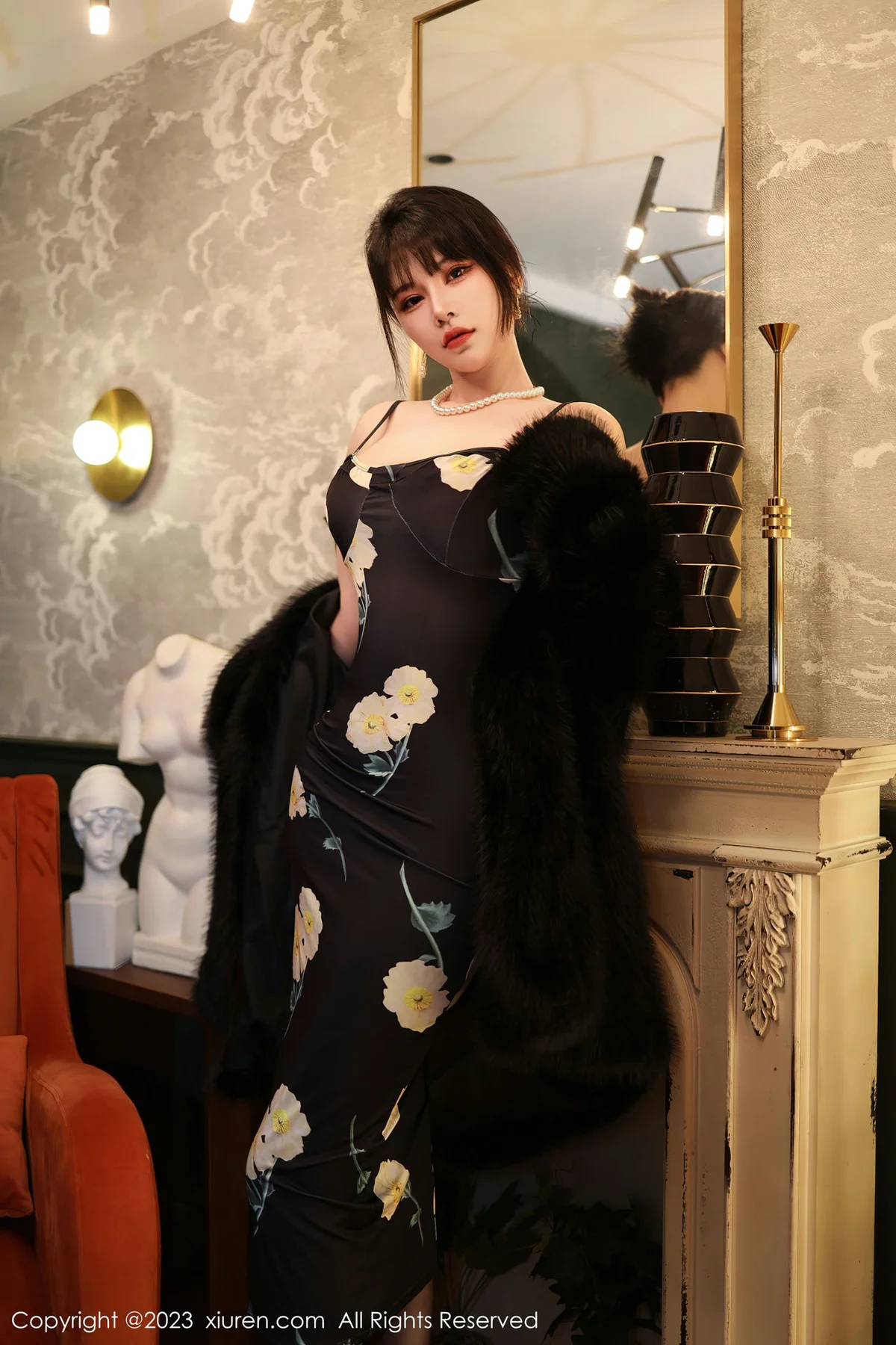 XiuRen 秀人 No.6220 桃桃子_ 娇嫩美艳的女人 性感写真 - 8