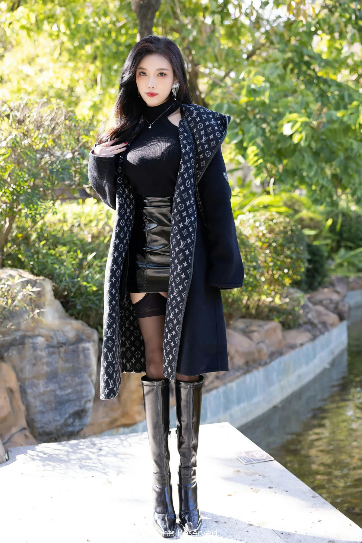 XiuRen 秀人 No.6229 杨晨晨Yome 黑色皮质短裙海南岛旅拍 - 5