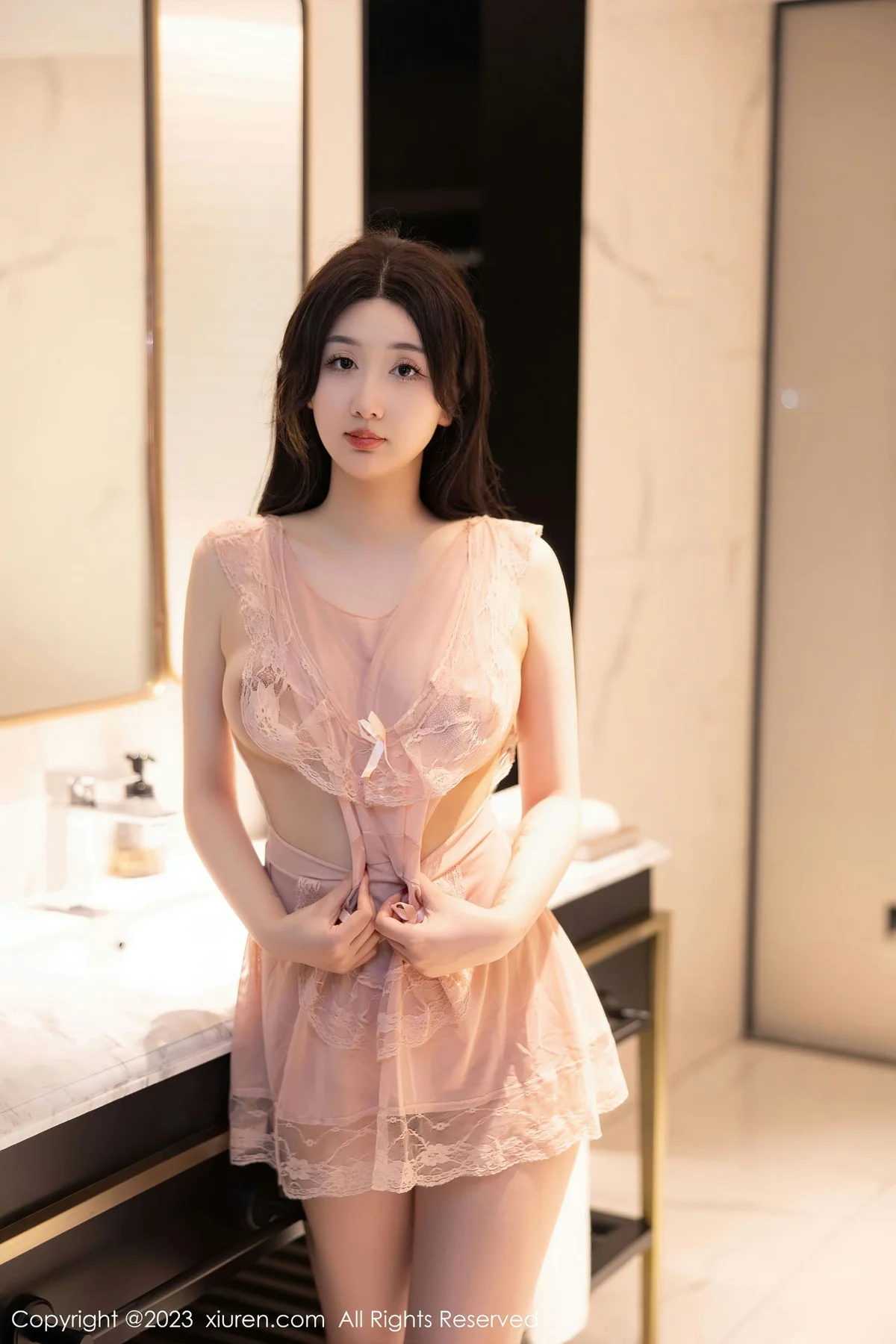 XiuRen 秀人 No.6243 江真真 淡粉色蕾丝情趣性感写真 - 10