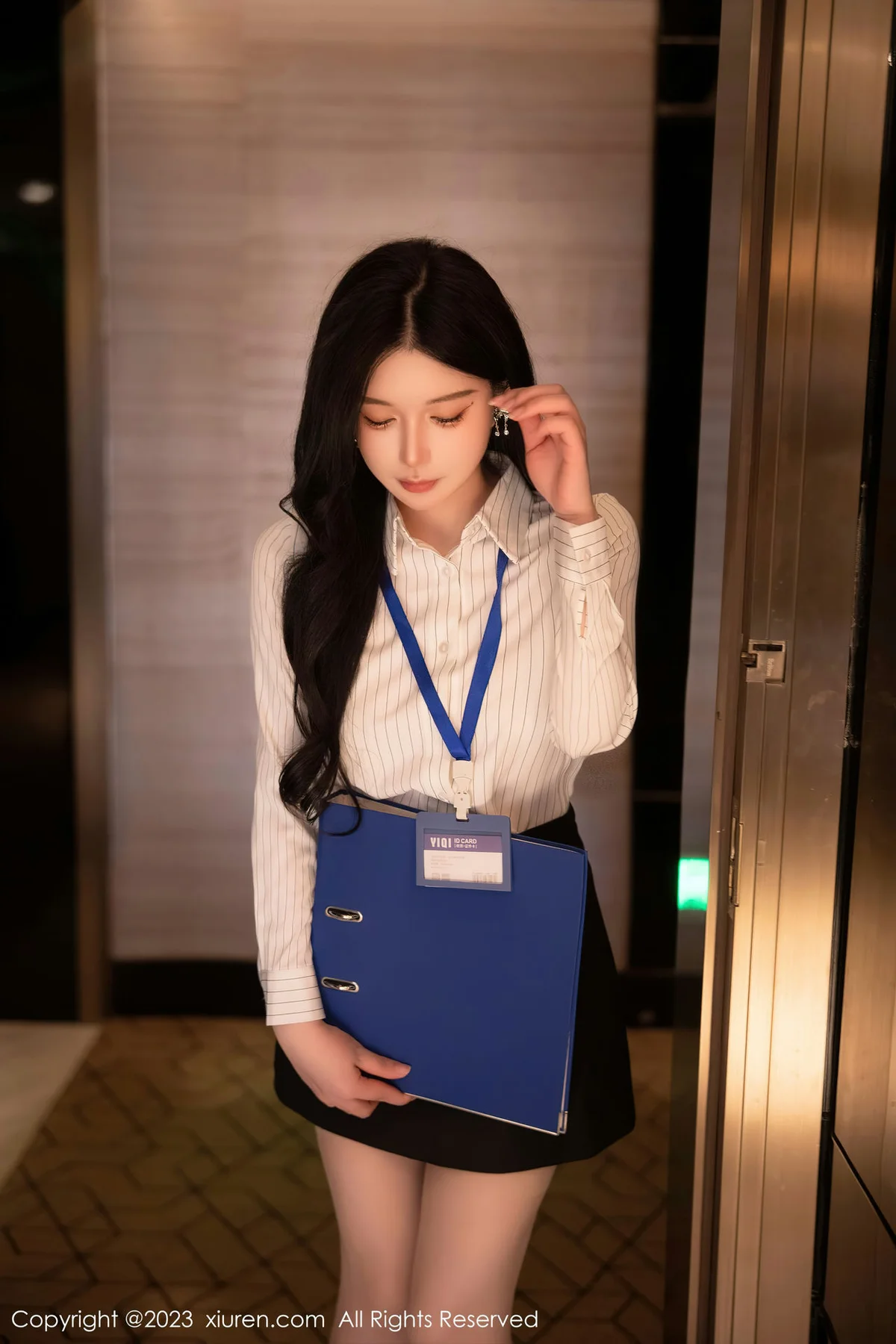 XiuRen 秀人 No.6247 林珊珊 诱人原色丝袜性感写真 - 2