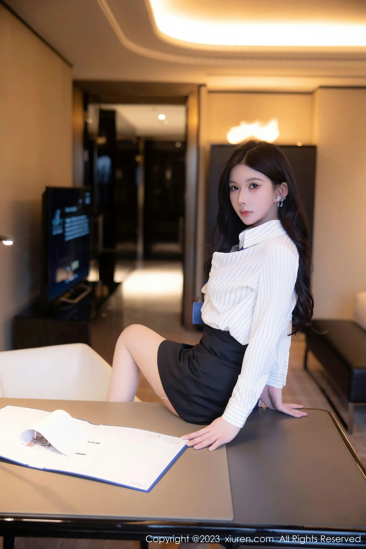 XiuRen 秀人 No.6247 林珊珊 诱人原色丝袜性感写真 - 10