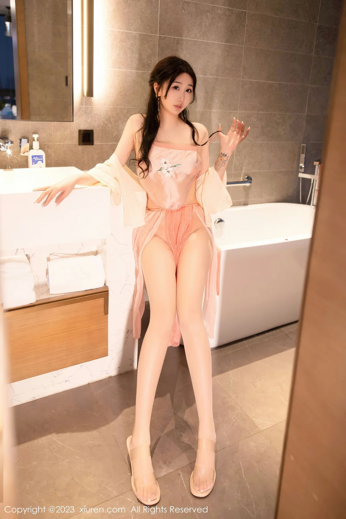 XiuRen 秀人 No.6262 江真真 橙色古装浴室场景性感写真 - 2