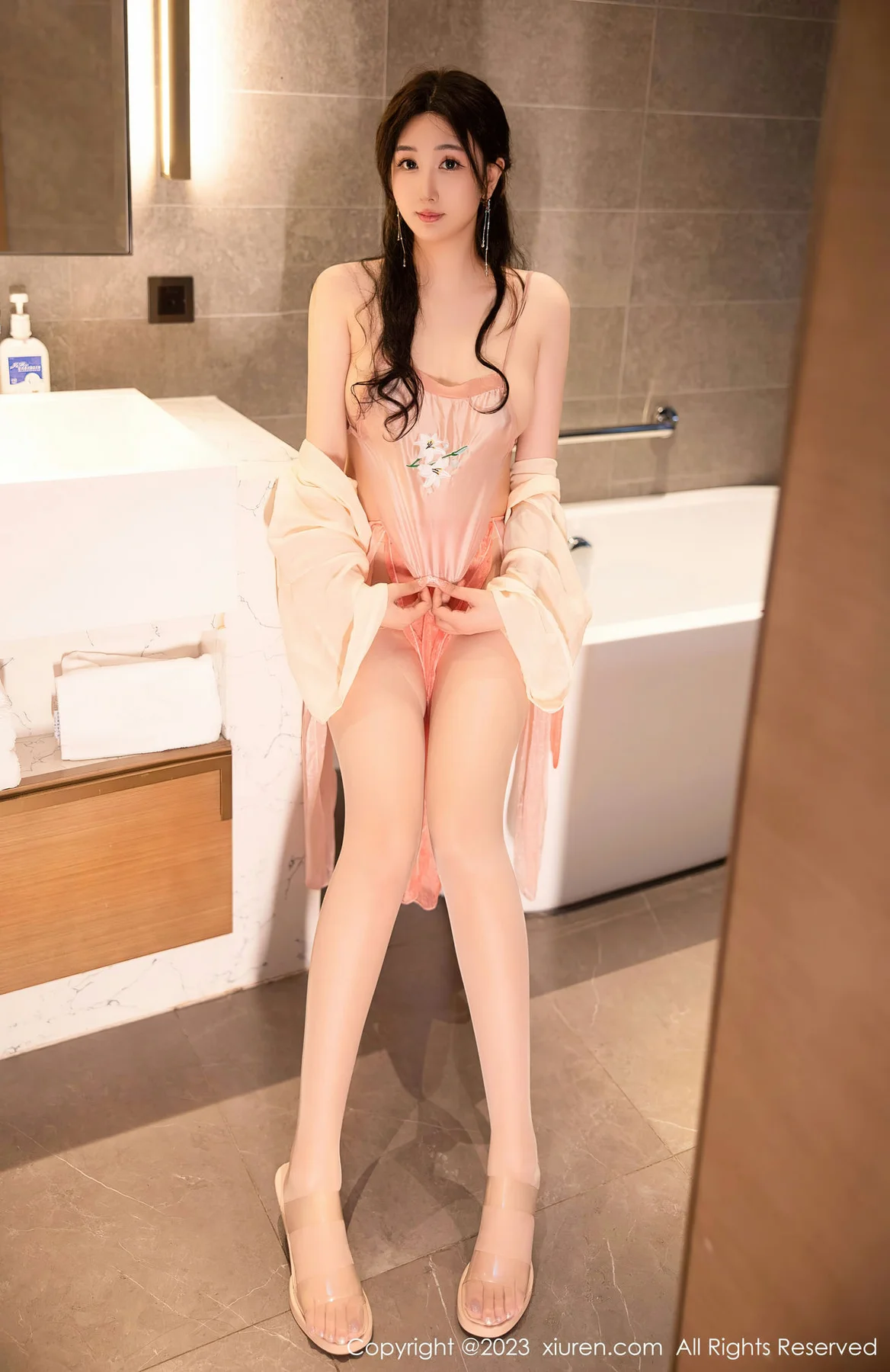 XiuRen 秀人 No.6262 江真真 橙色古装浴室场景性感写真 - 4