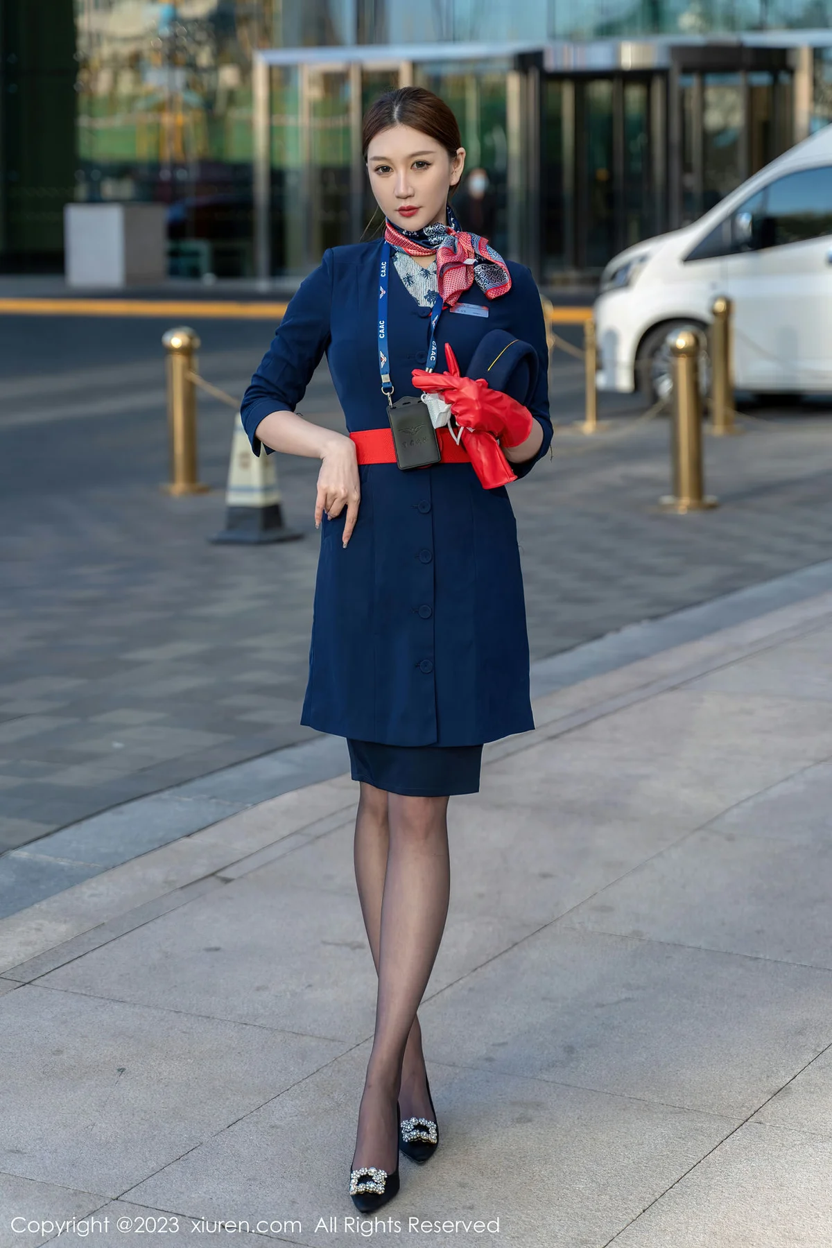 XiuRen 秀人 No.6288 顾乔楠Cora 空乘小姐姐直播系列阳朔旅拍1 - 5