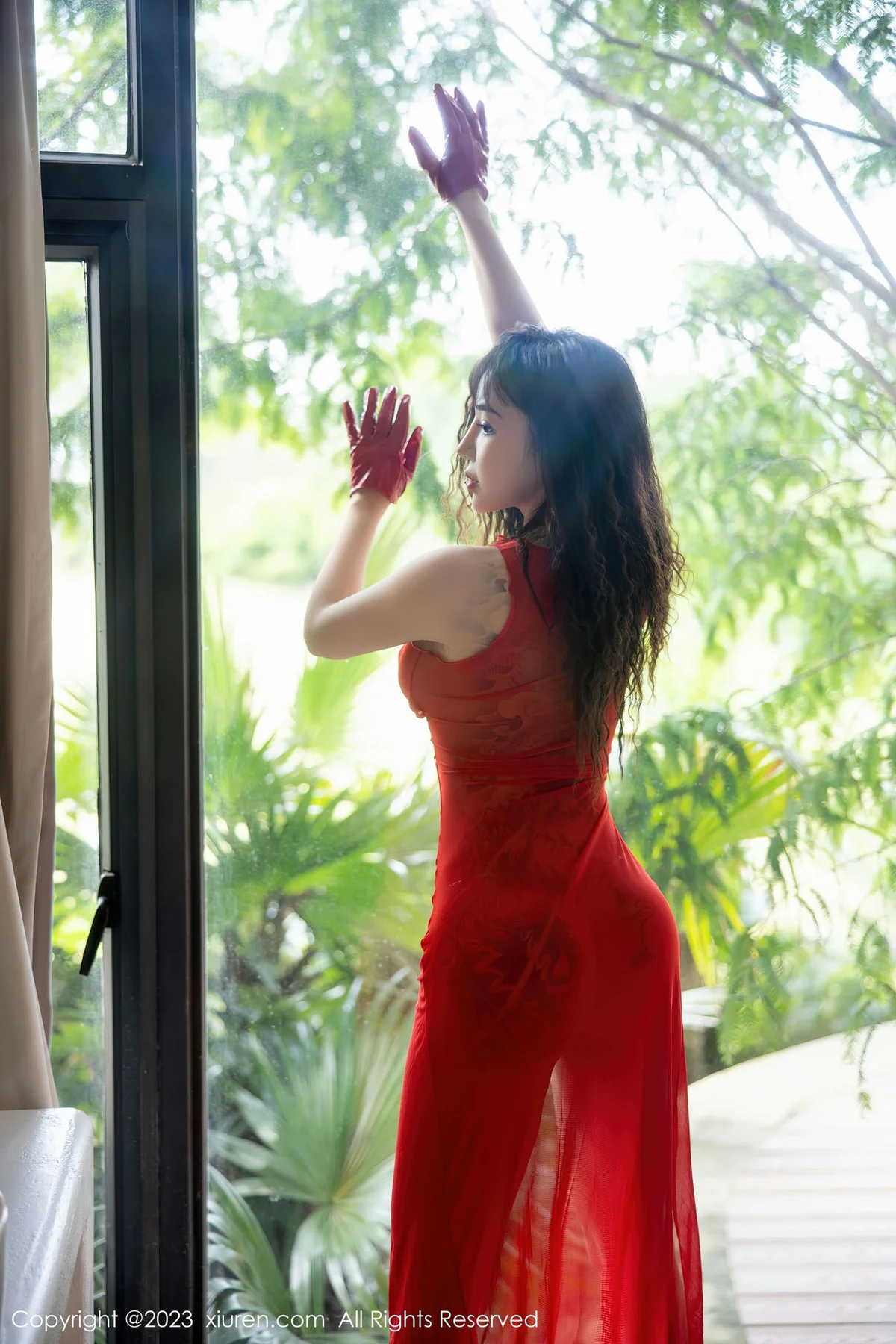 XiuRen 秀人 No.6301 文静儿 红色轻透服饰性感写真 - 3