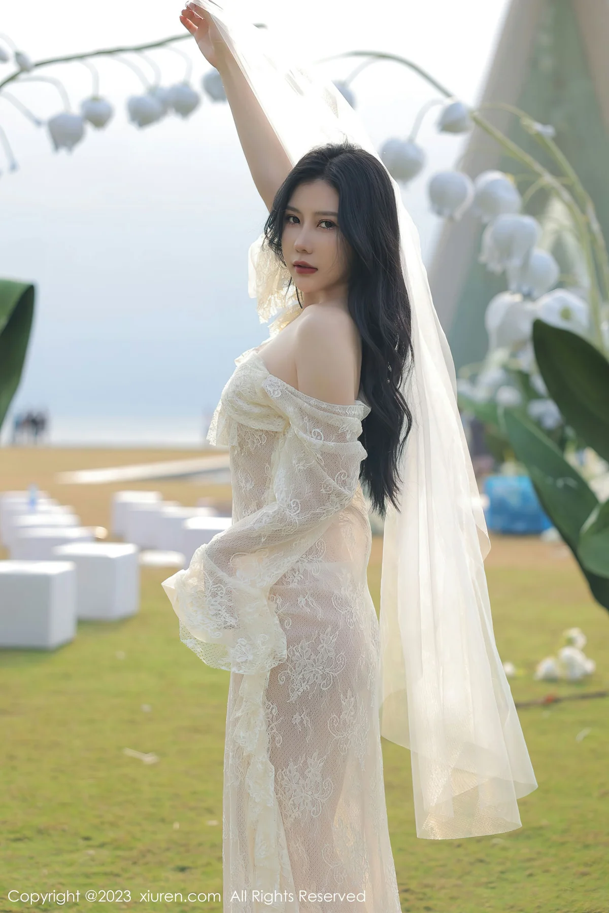 XiuRen 秀人 No.6303 尹甜甜 白色蕾丝婚纱海南旅拍 - 2