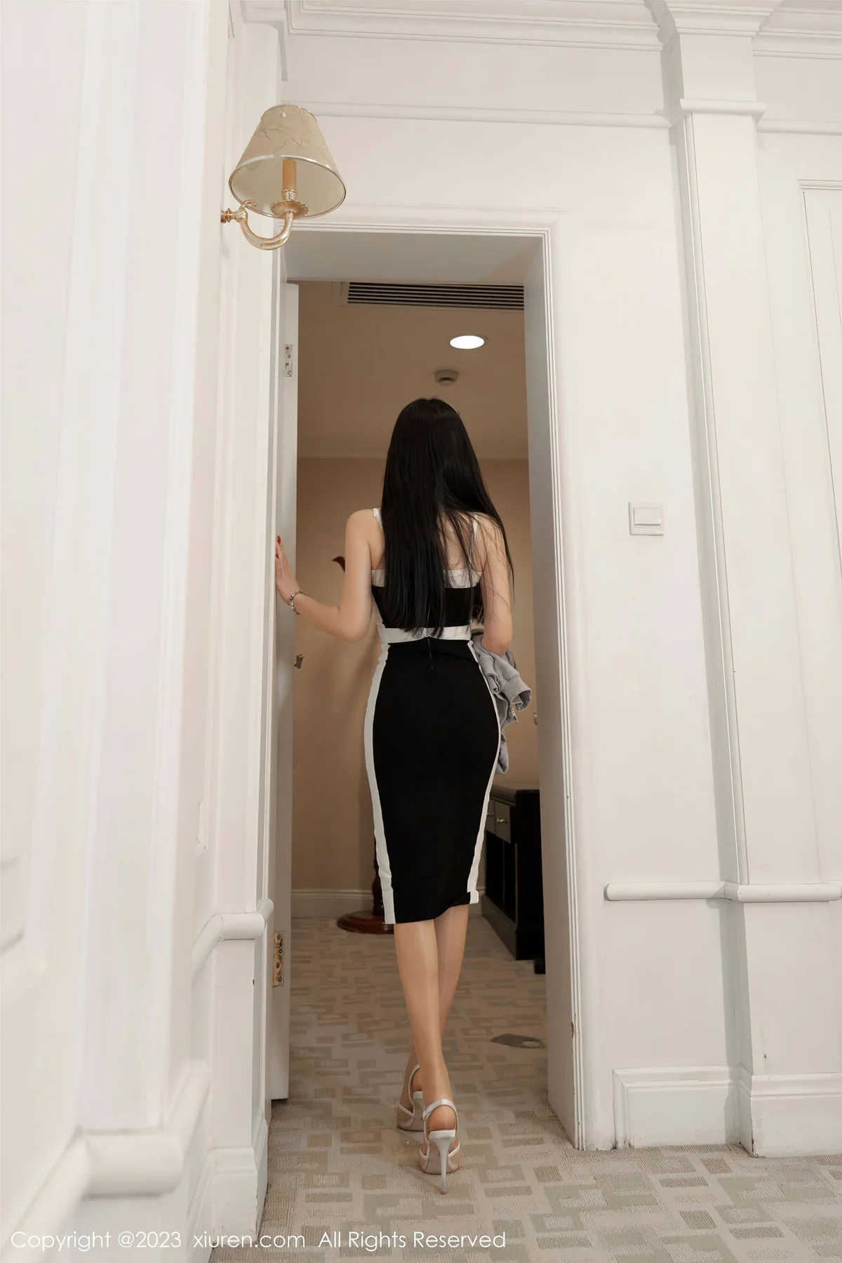 XiuRen 秀人 No.6323 周于希Sally 主题《赵公子买单》澳门旅拍111 - 7