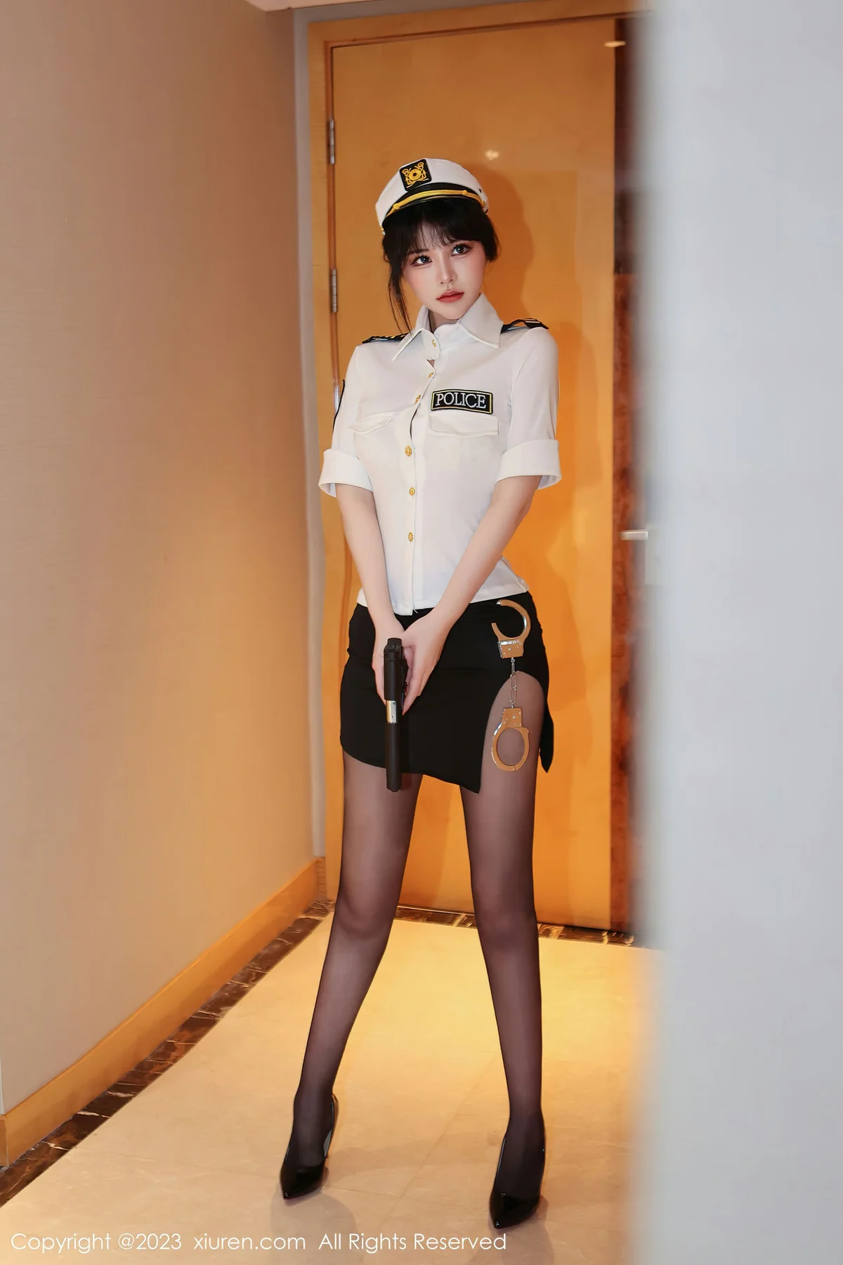 XiuRen 秀人 No.6328 桃桃子_ 情趣警察制服性感写真22 - 3