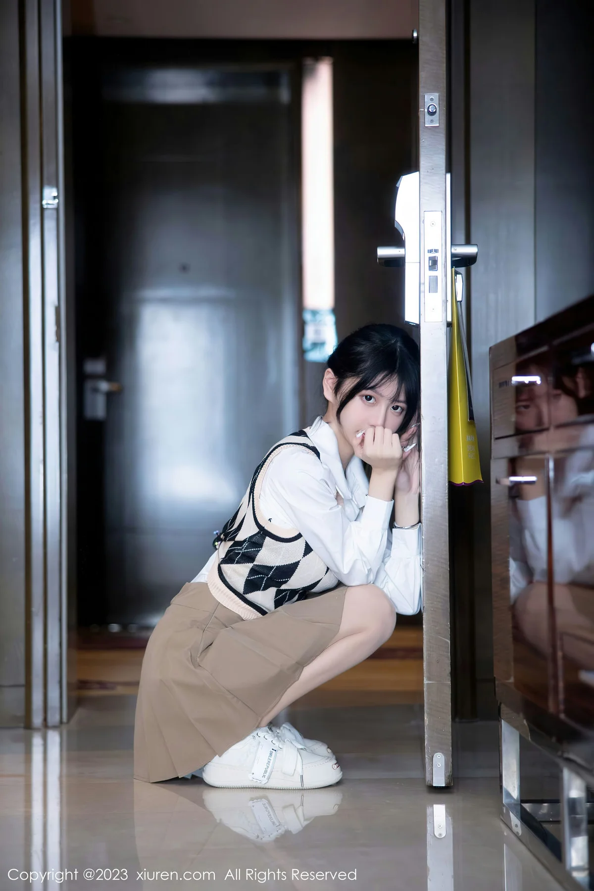 XiuRen 秀人 No.6329 谢小蒽 新人性感学妹装扮第二套写真111 - 2