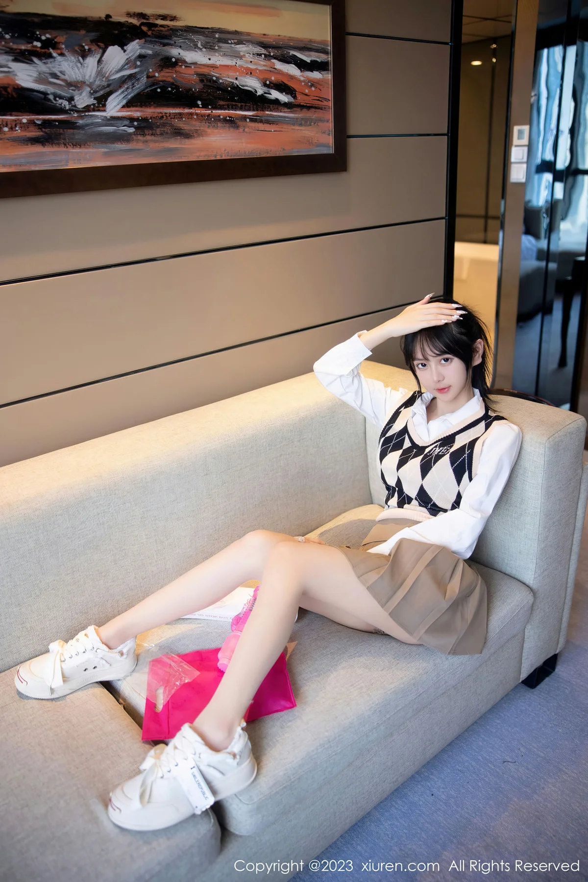 XiuRen 秀人 No.6329 谢小蒽 新人性感学妹装扮第二套写真111 - 1