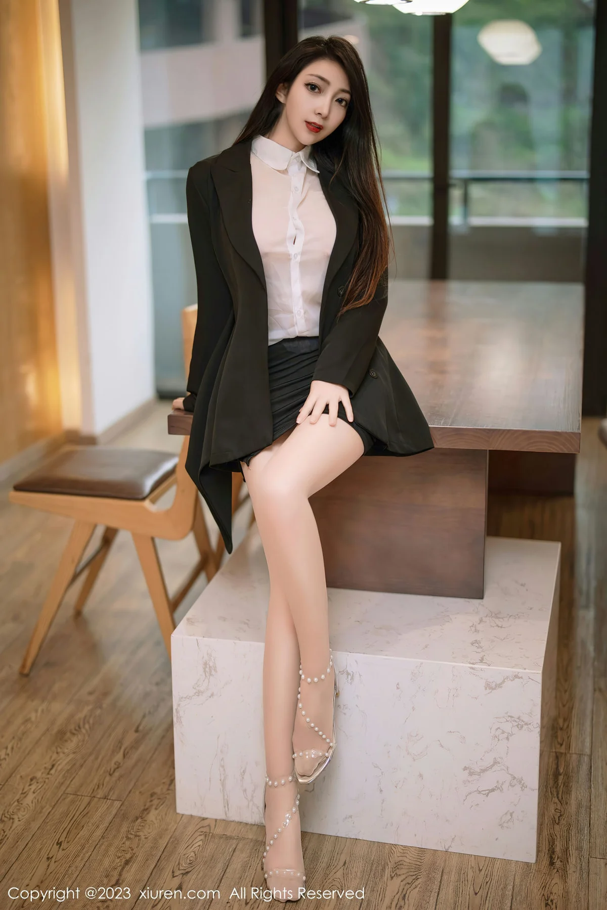 XiuRen 秀人 No.6341 娇喘JC 丰腴美臀性感写真3 - 2