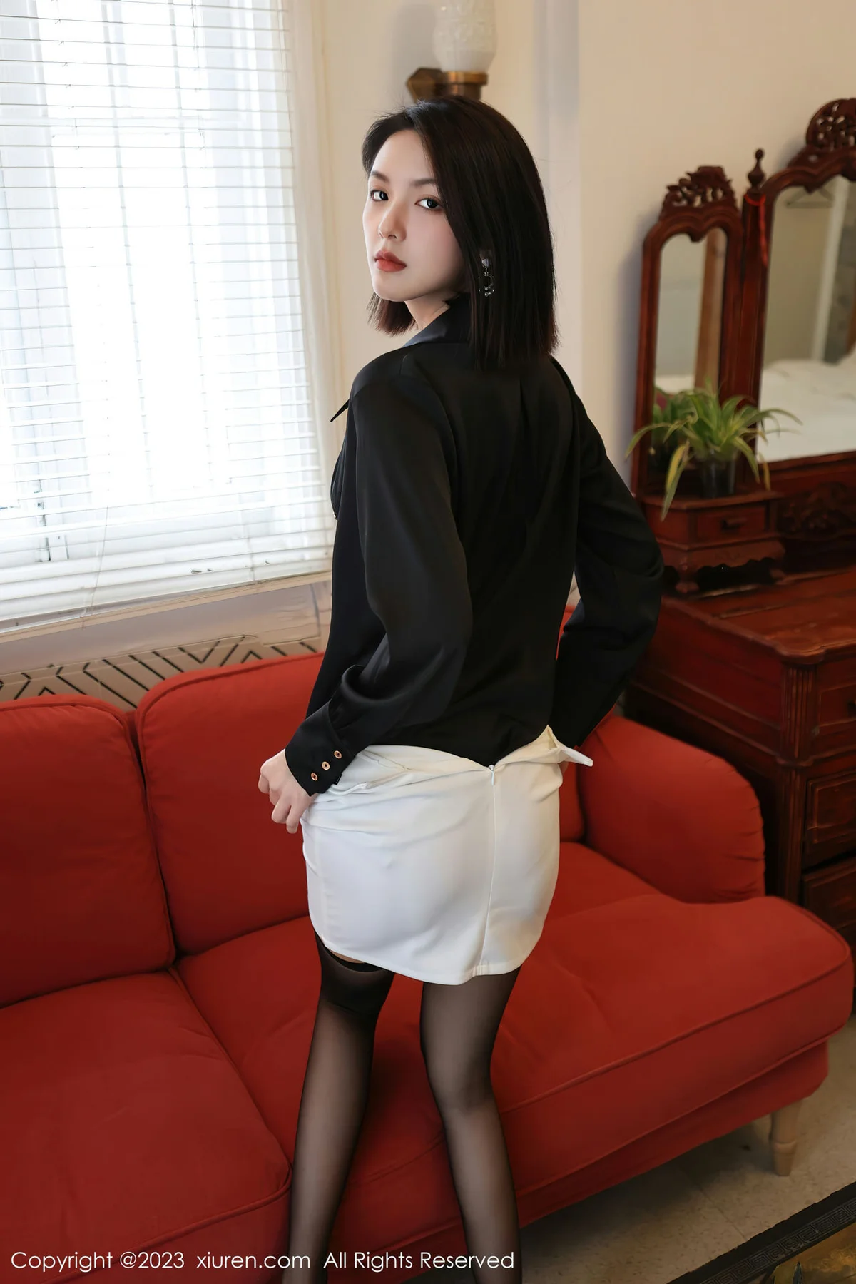 XiuRen 秀人 No.6356 乔一一 红色蕾丝情趣内衣1 - 6