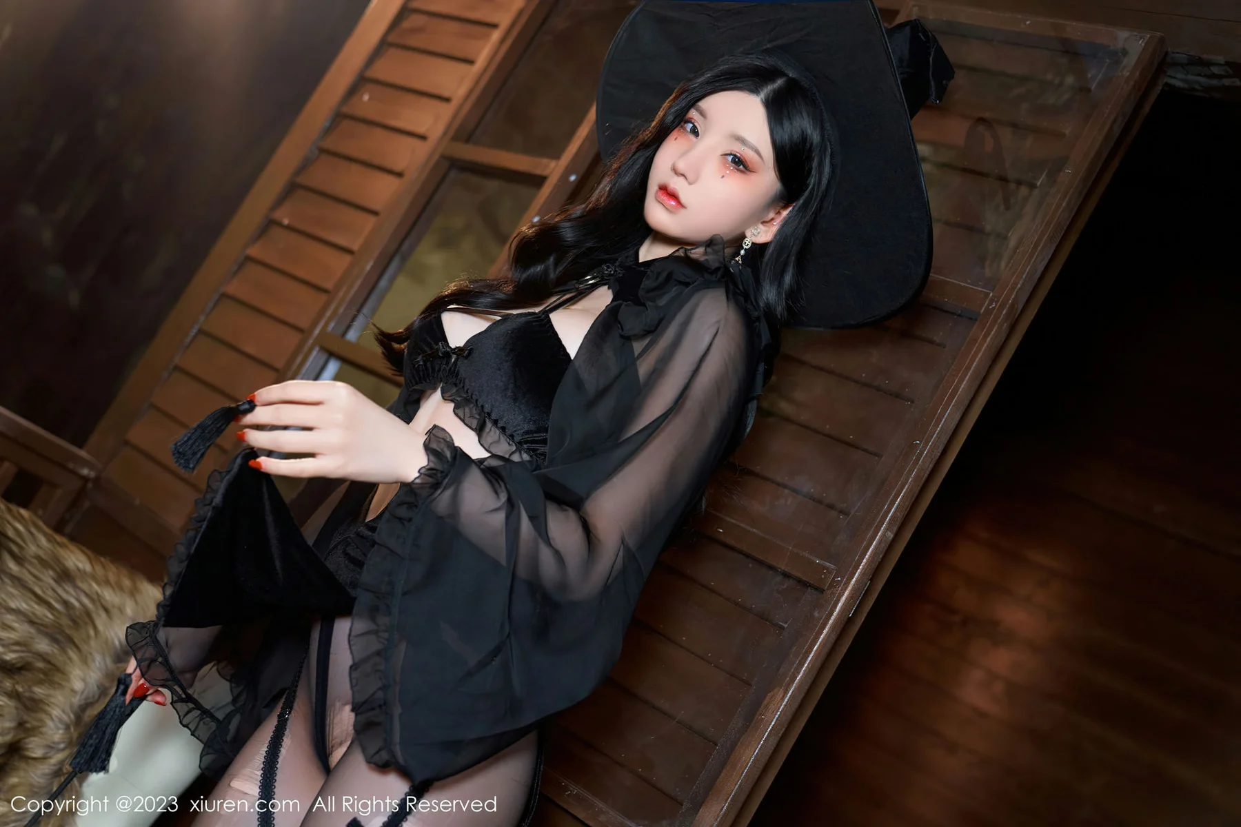 XiuRen 秀人 No.6362 周于希Sally 主题《女巫的救赎》澳门旅拍 - 10