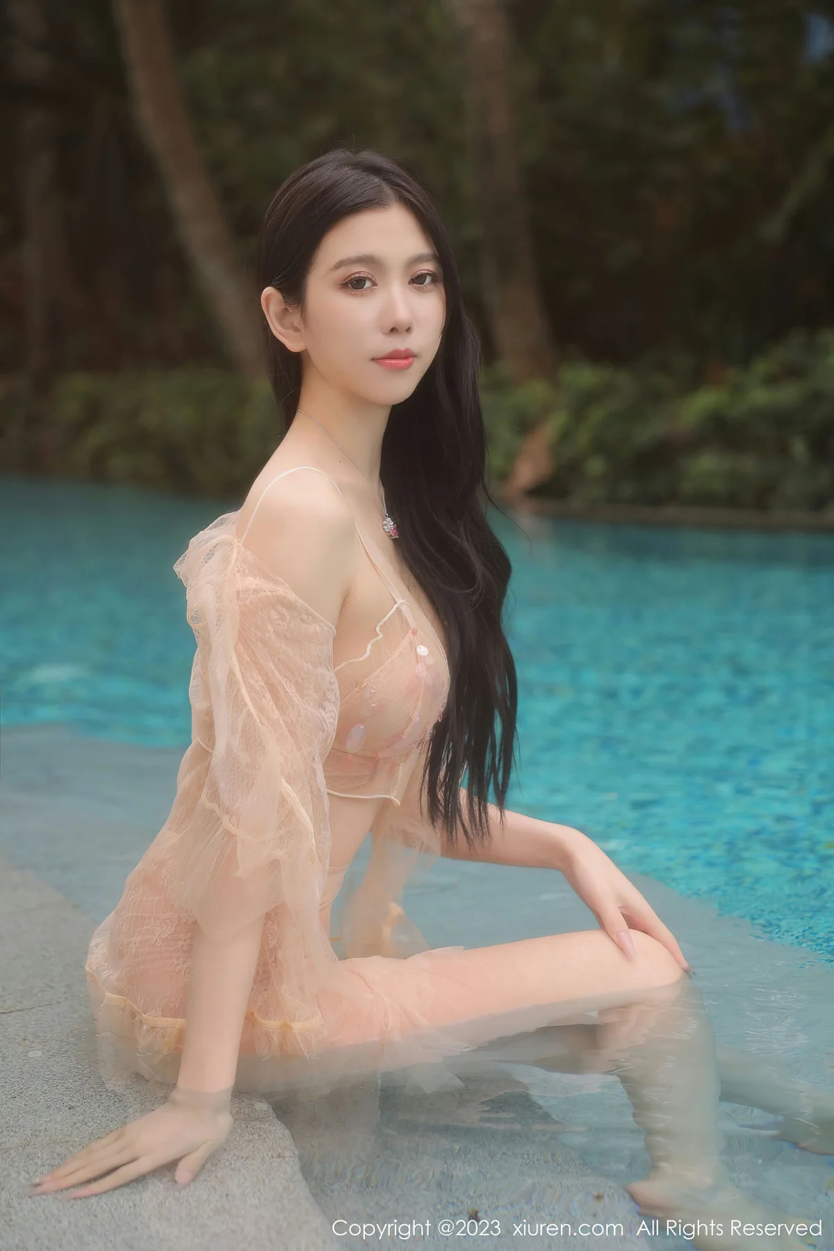 XiuRen 秀人 No.6370 李雅柔182CM 泳池场景拍摄雪峰美臀泰国旅拍33 - 7