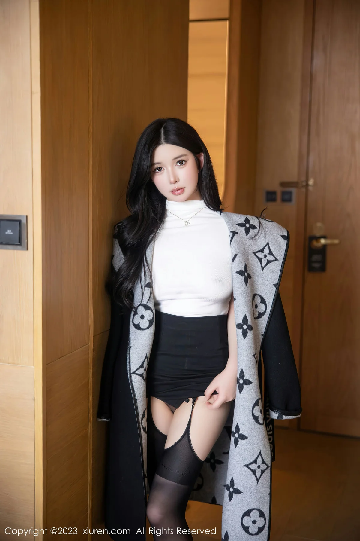 XiuRen 秀人 No.6394 林珊珊 魅惑黑丝吊袜性感写真11 - 10