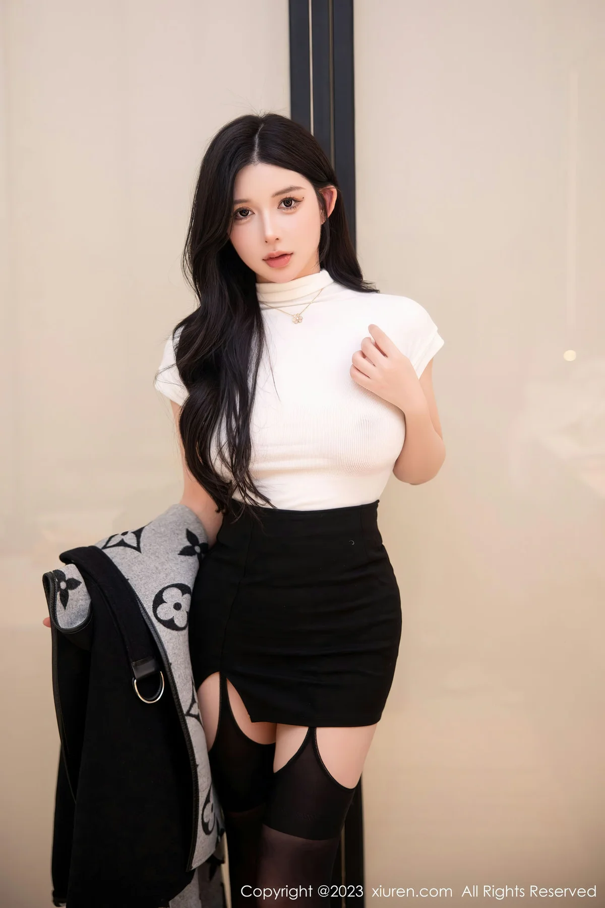 XiuRen 秀人 No.6394 林珊珊 魅惑黑丝吊袜性感写真11 - 9