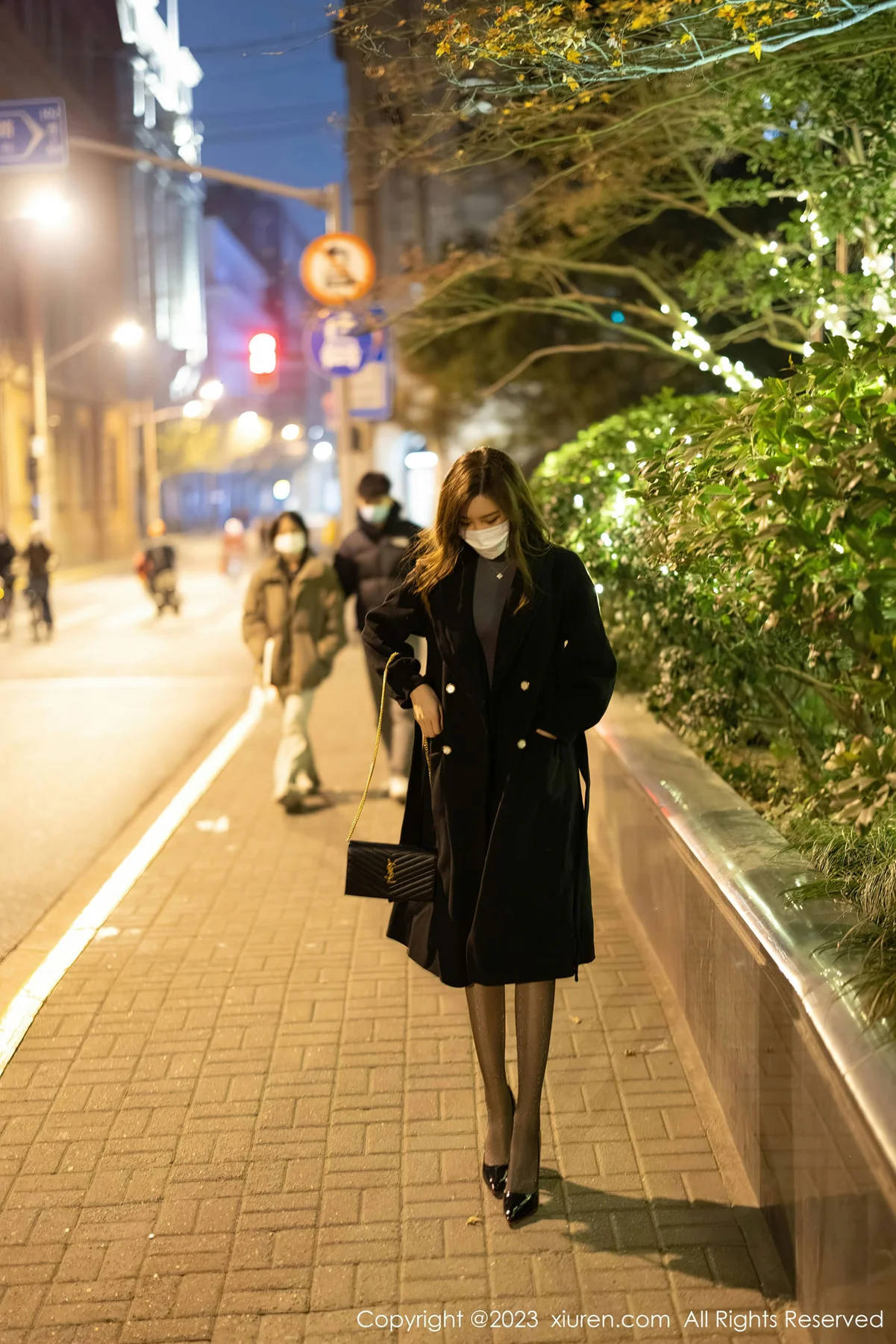 XiuRen 秀人 No.6395 绮里嘉ula 黑色短裙江浙沪旅拍1 - 1