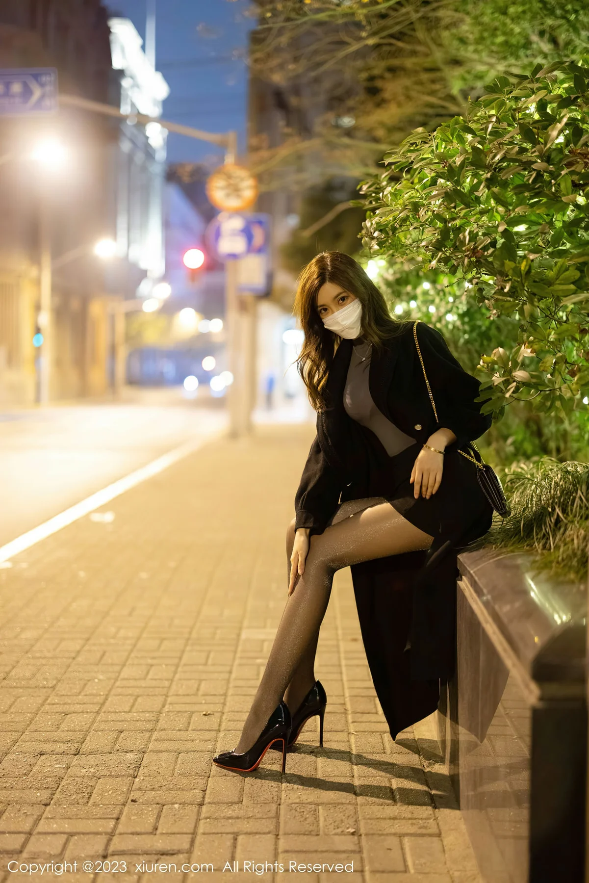XiuRen 秀人 No.6395 绮里嘉ula 黑色短裙江浙沪旅拍1 - 7