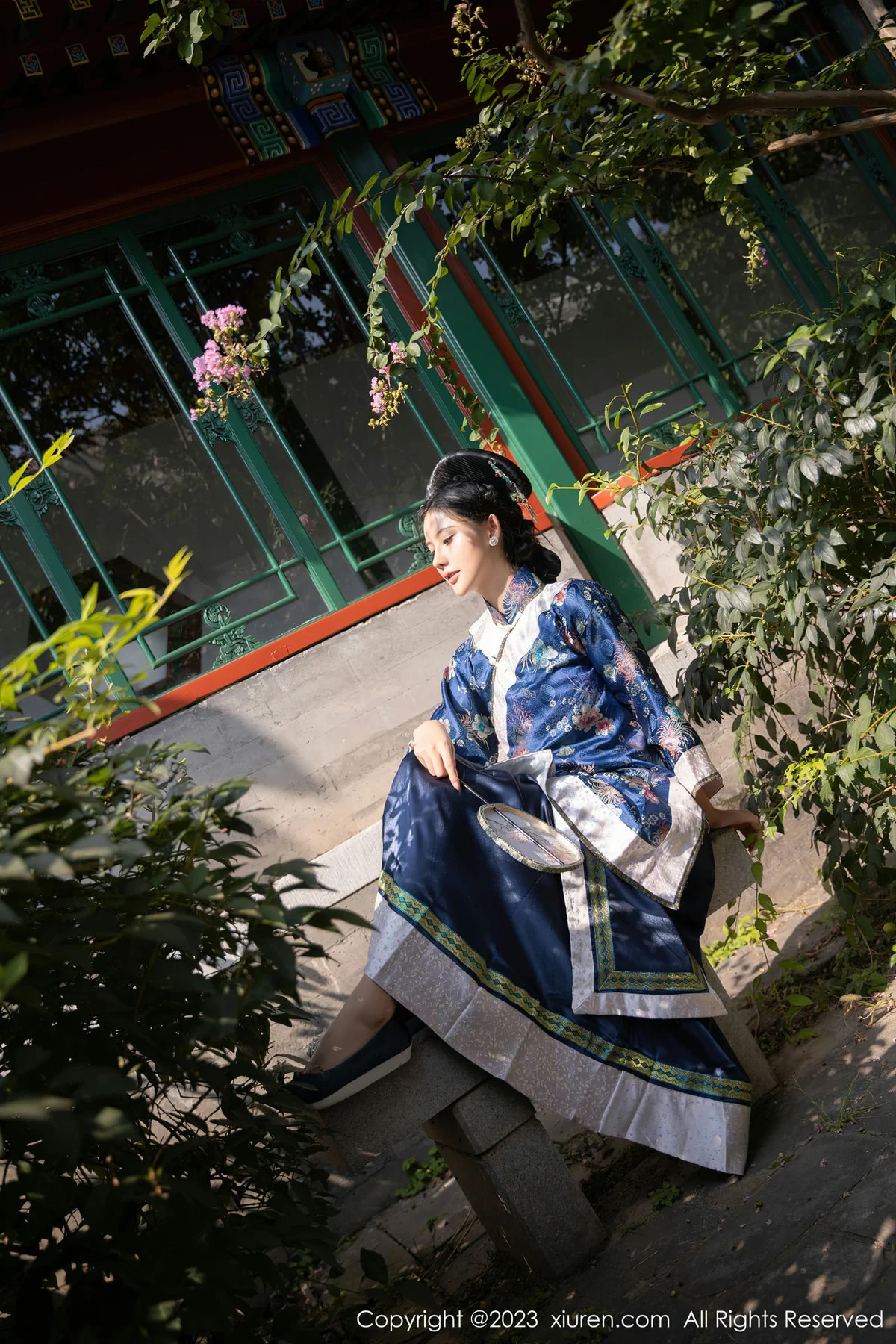 XiuRen 秀人 No.6398 就是阿朱啊 宫廷古装性感写真1 - 4