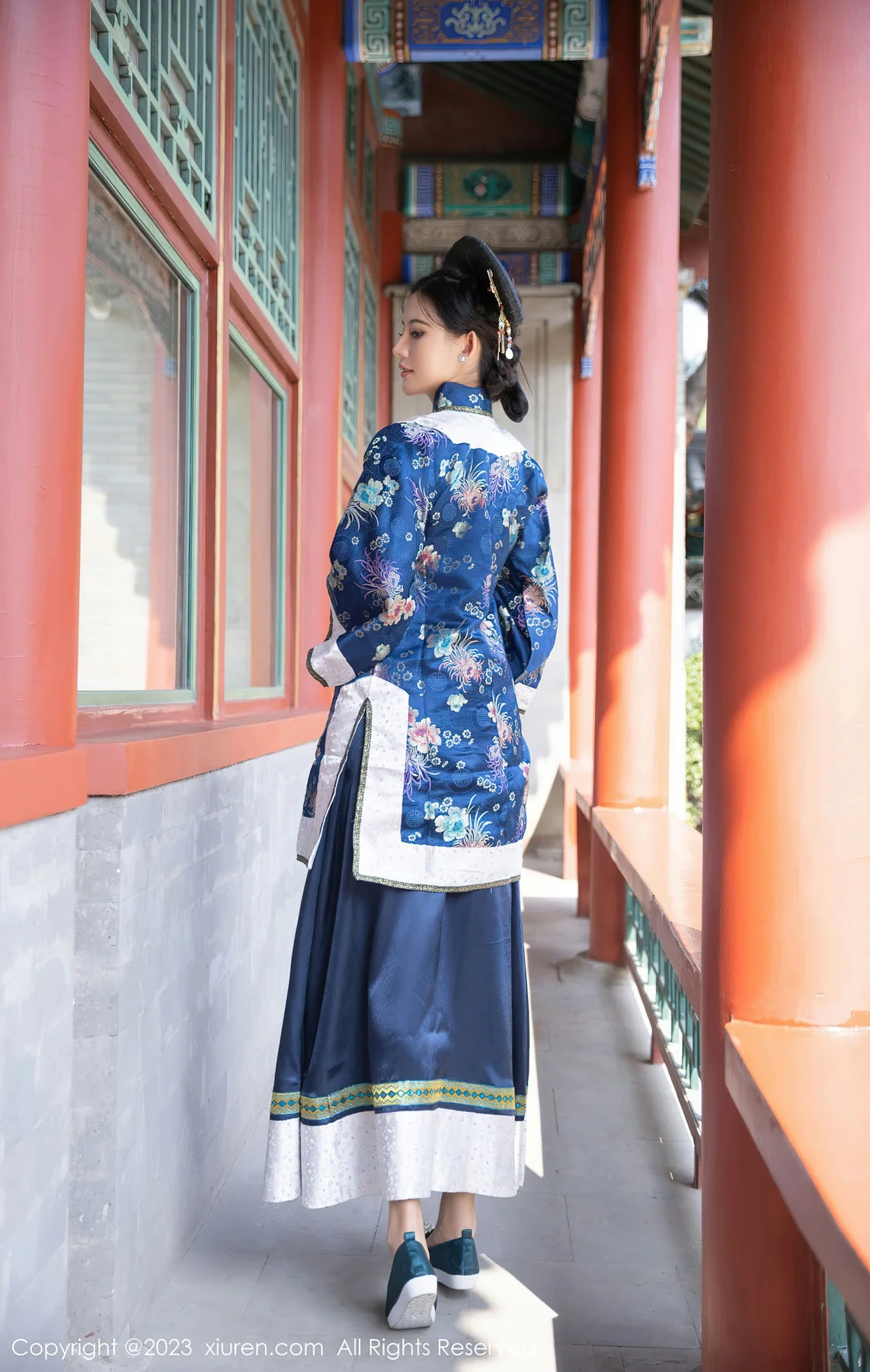 XiuRen 秀人 No.6398 就是阿朱啊 宫廷古装性感写真1 - 5